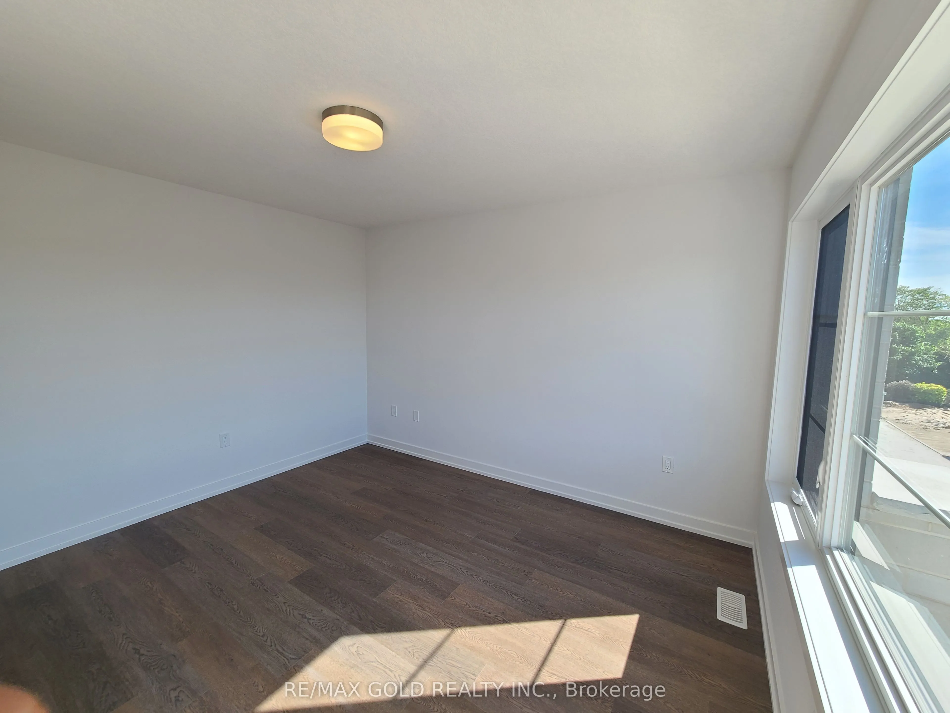 350 River Road, #28