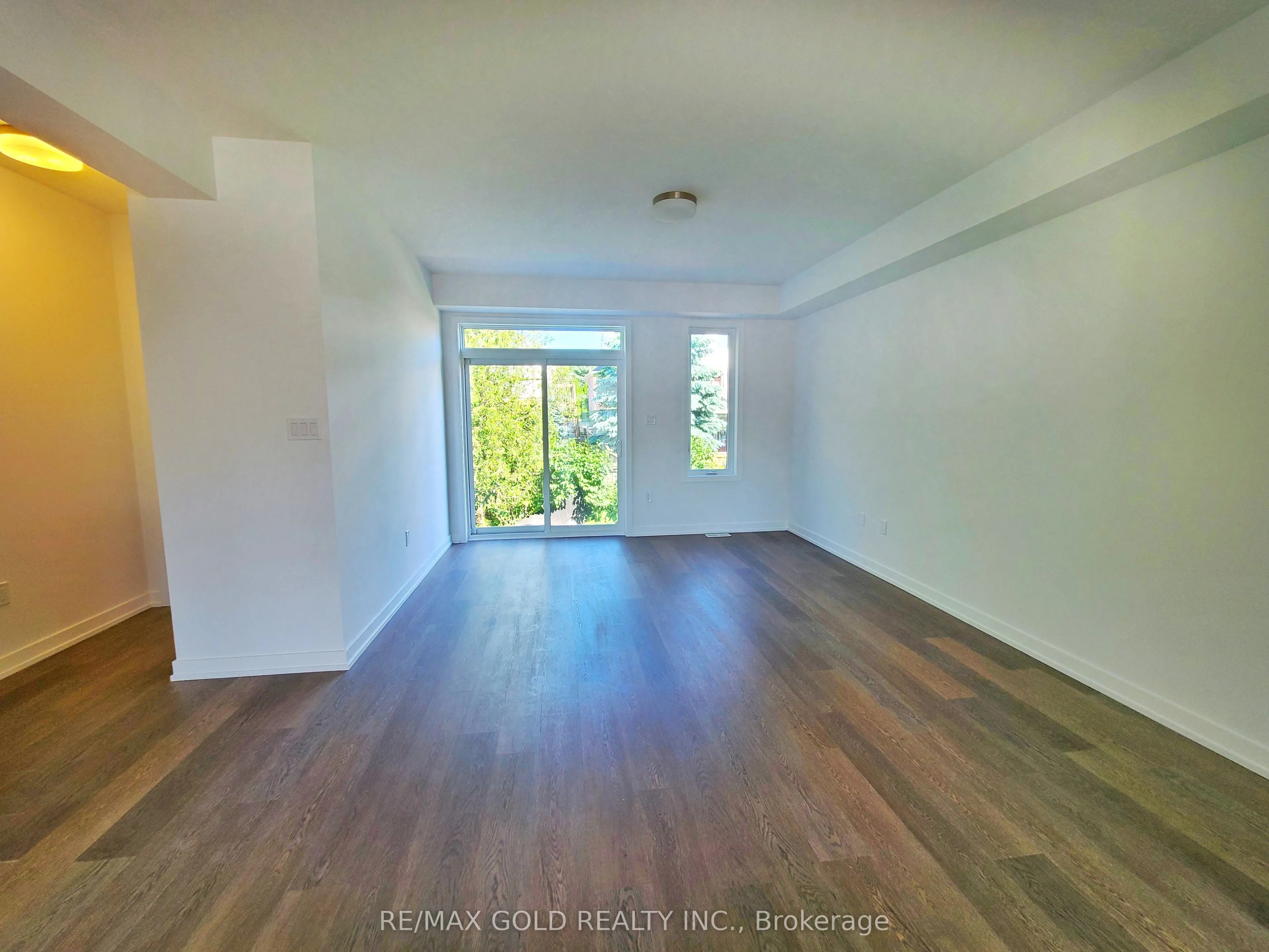 350 River Road, #28