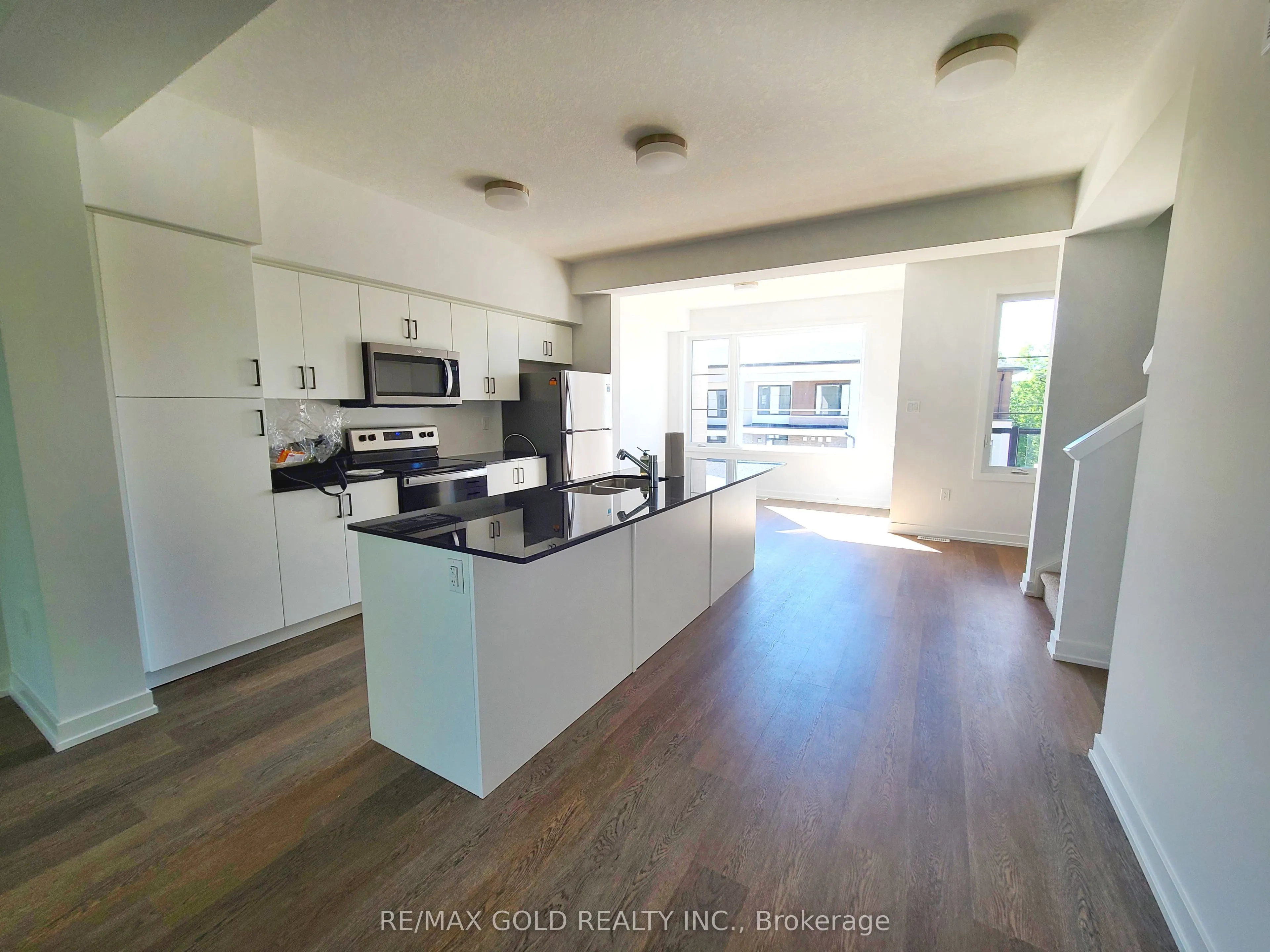 350 River Road, #28