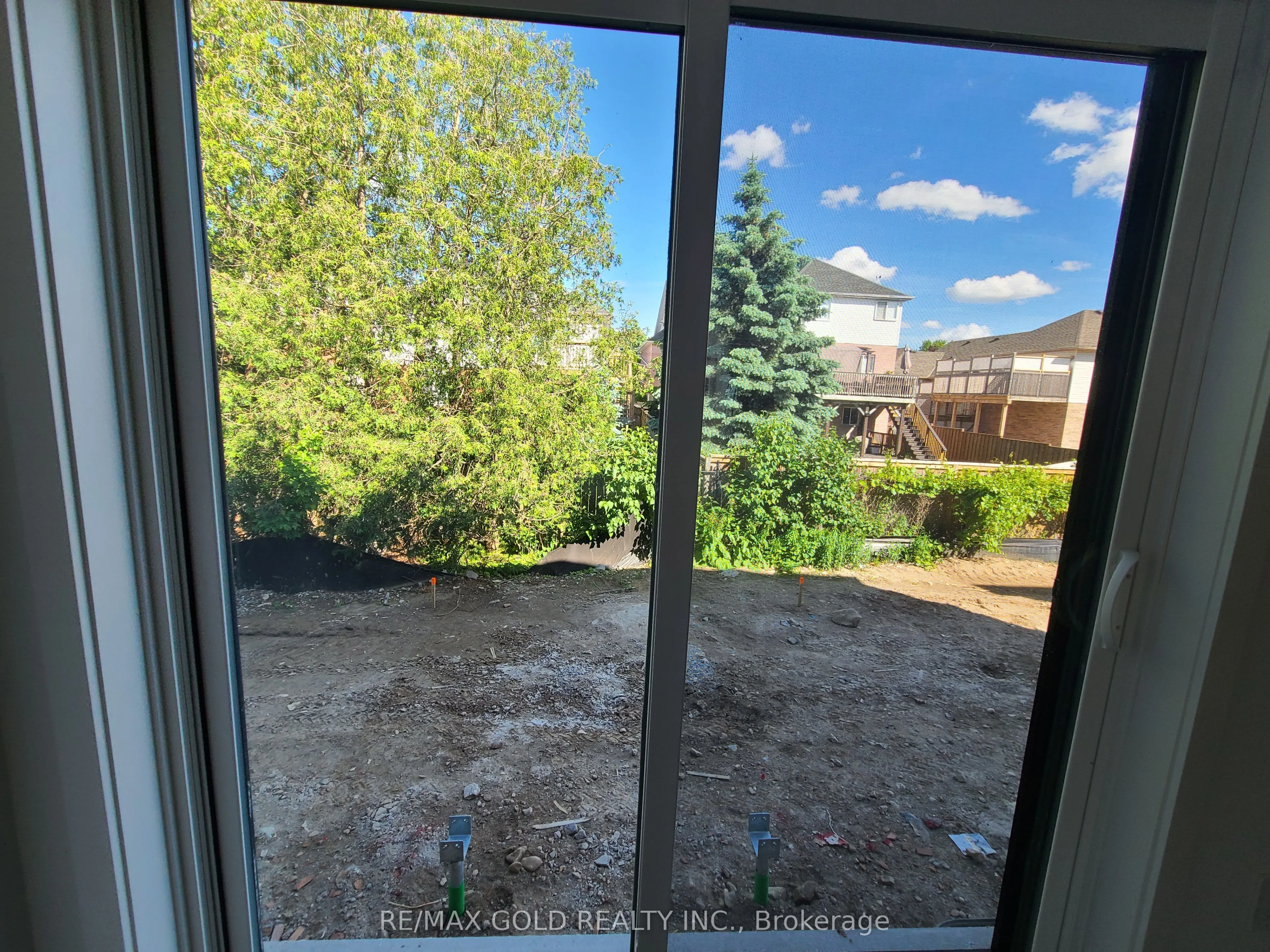 350 River Road, #28