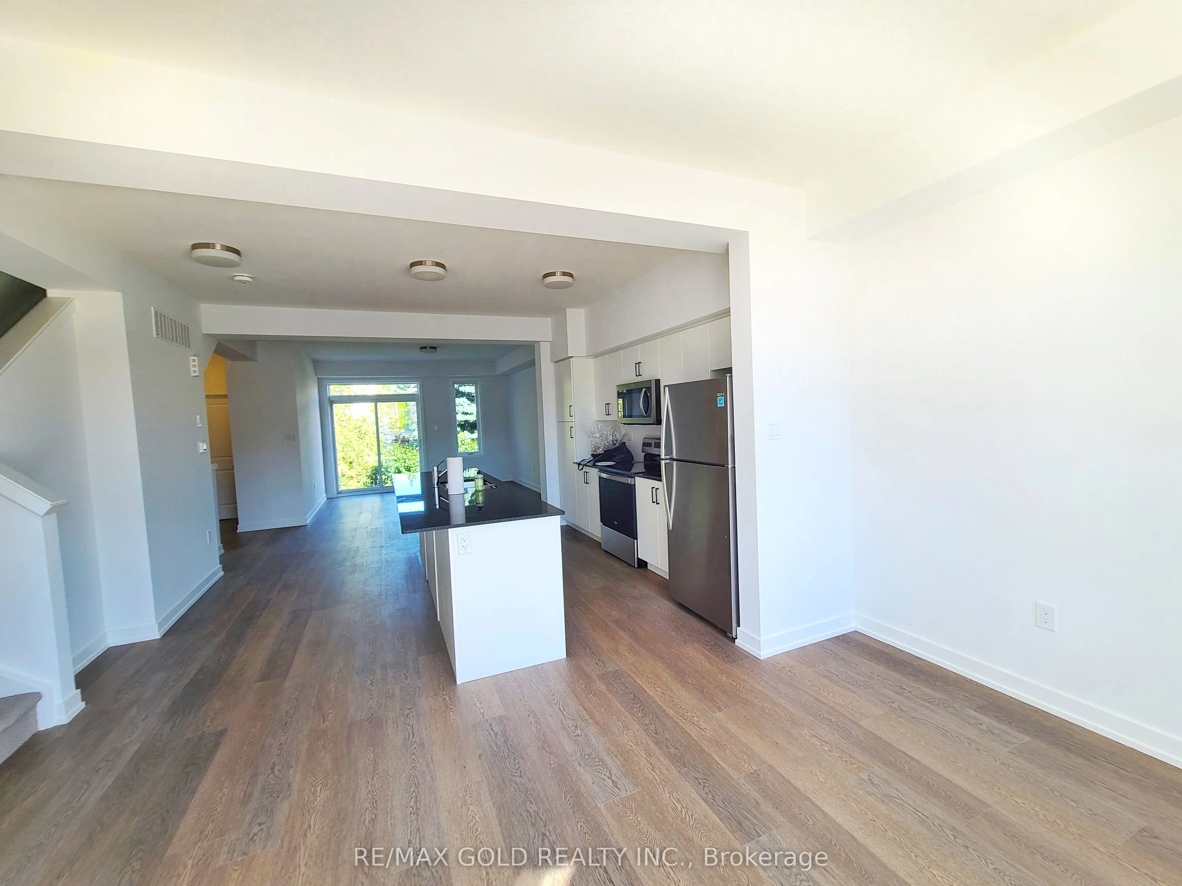 350 River Road, #28