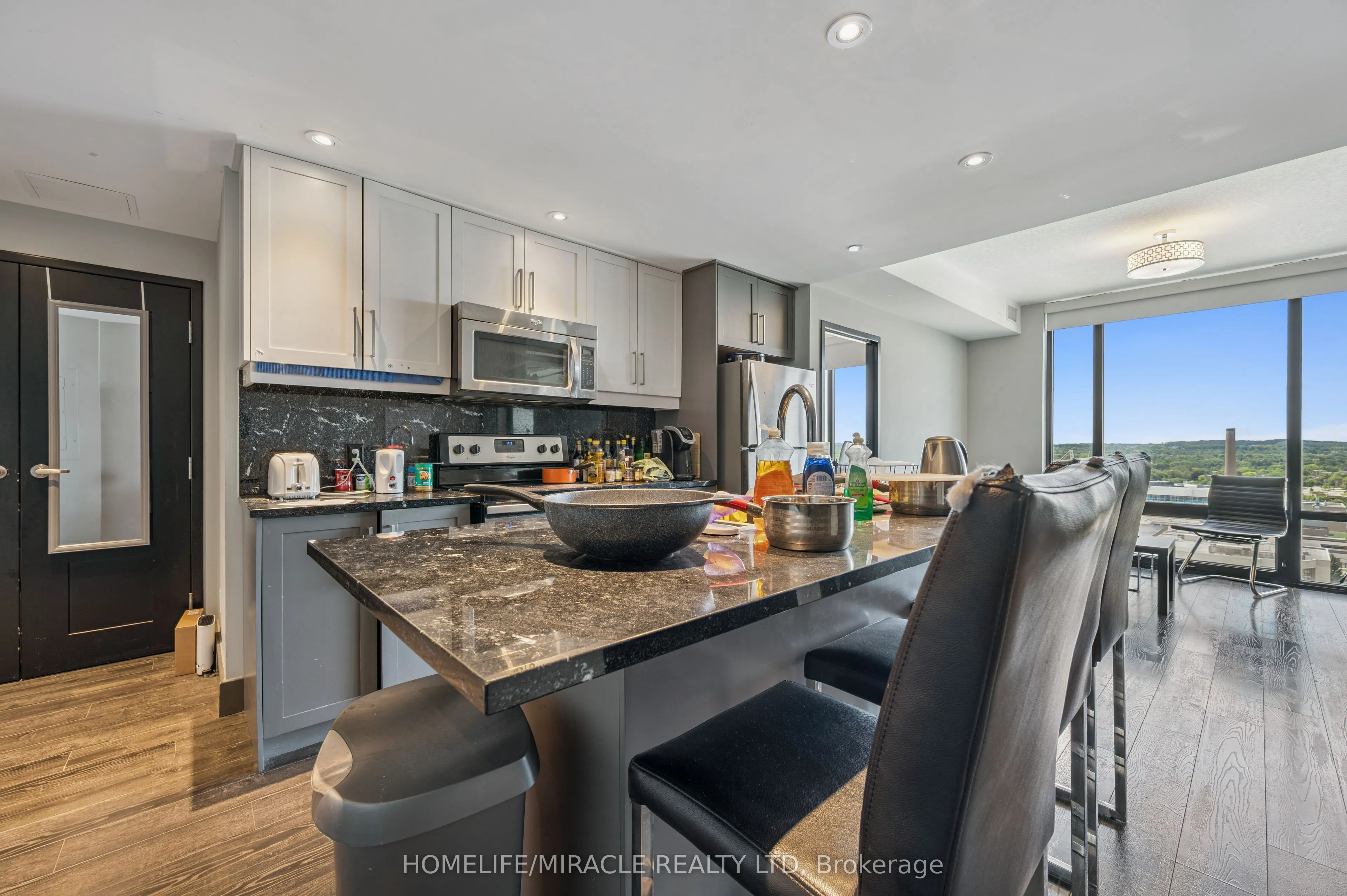 330 Phillip Street S, #T1-1901