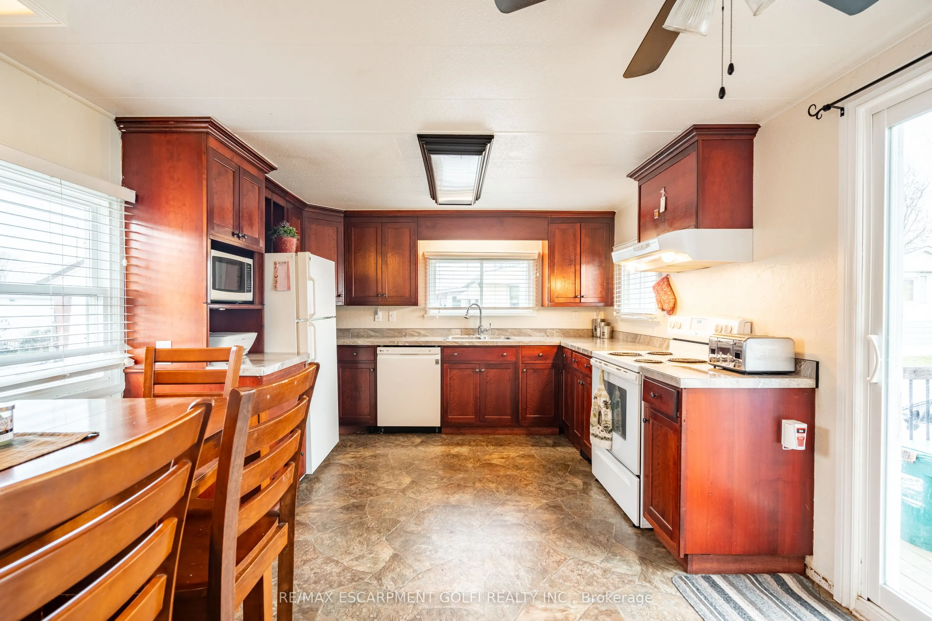 4588 Martha Lane
