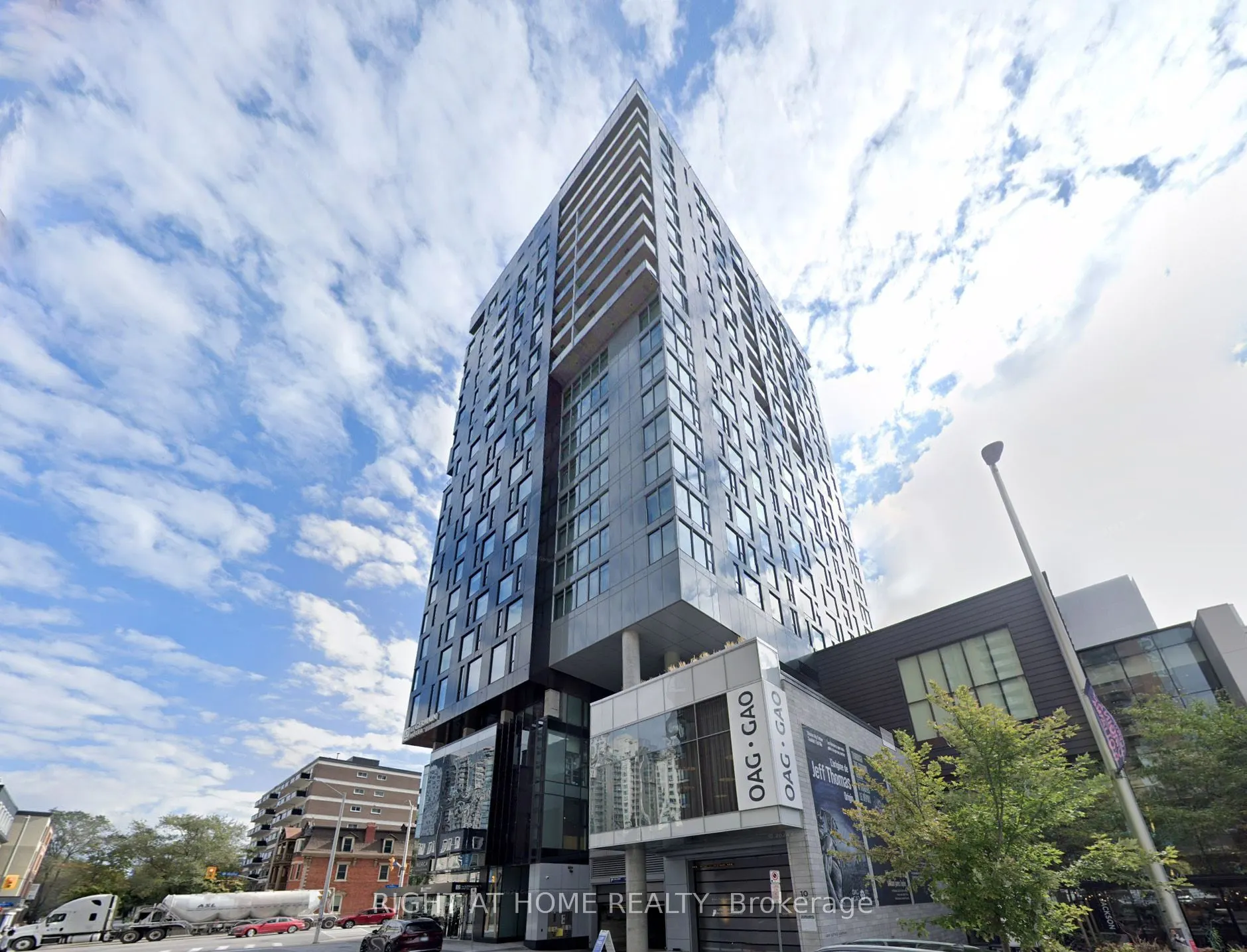 20 DALY Avenue, #2102