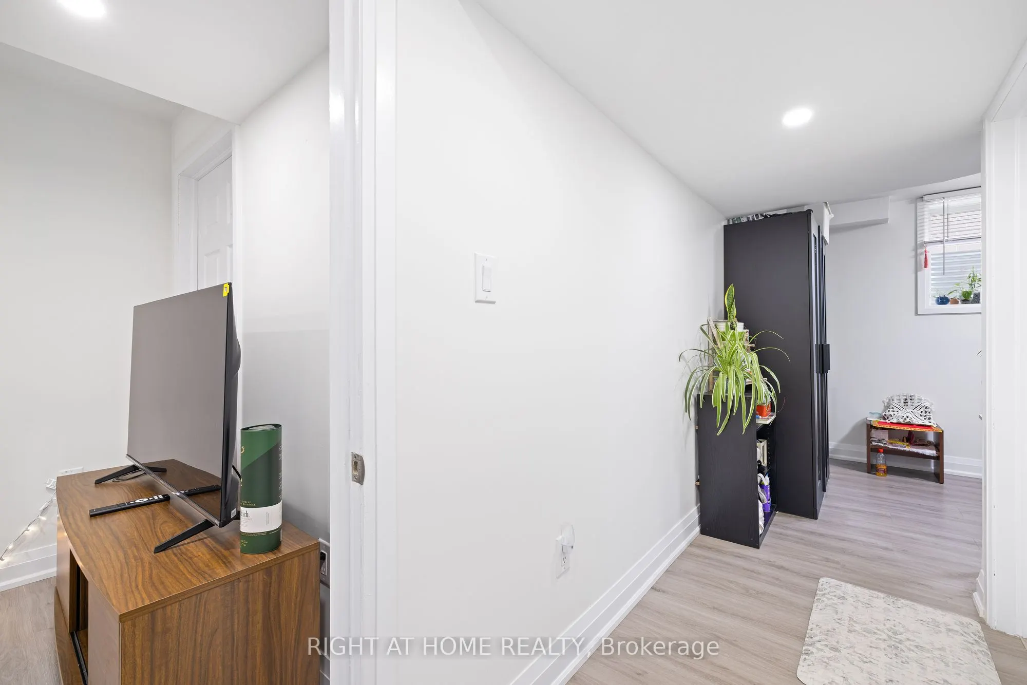 139 FREURE Drive