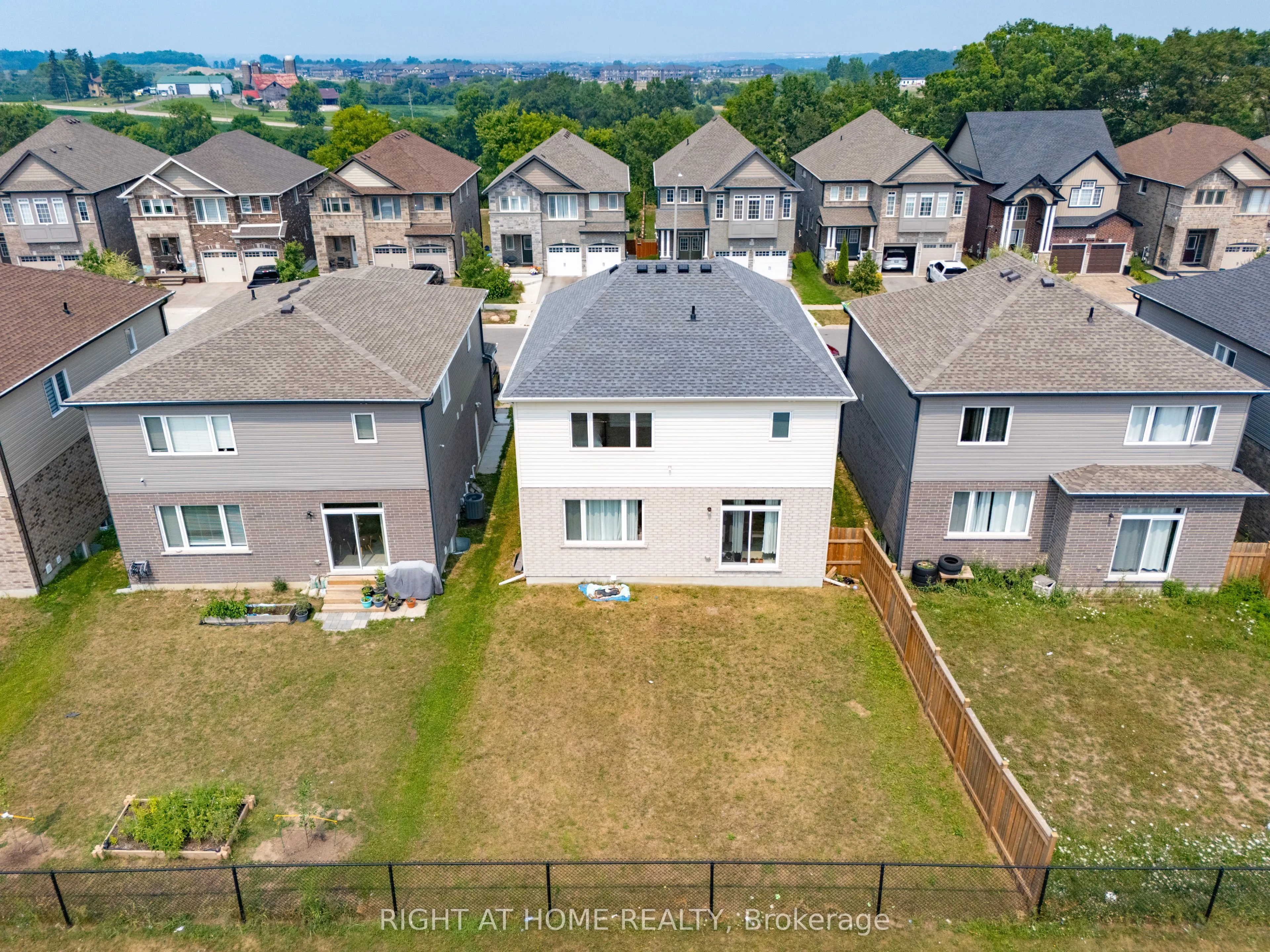 139 FREURE Drive