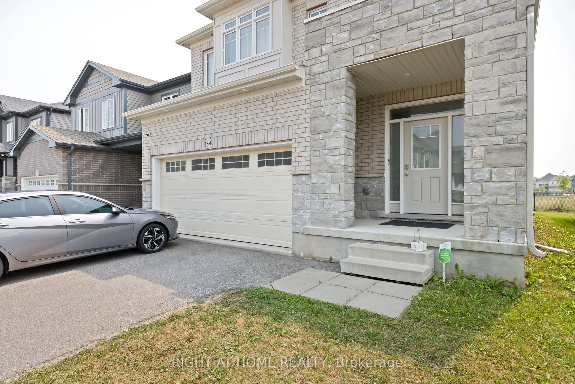 139 FREURE Drive