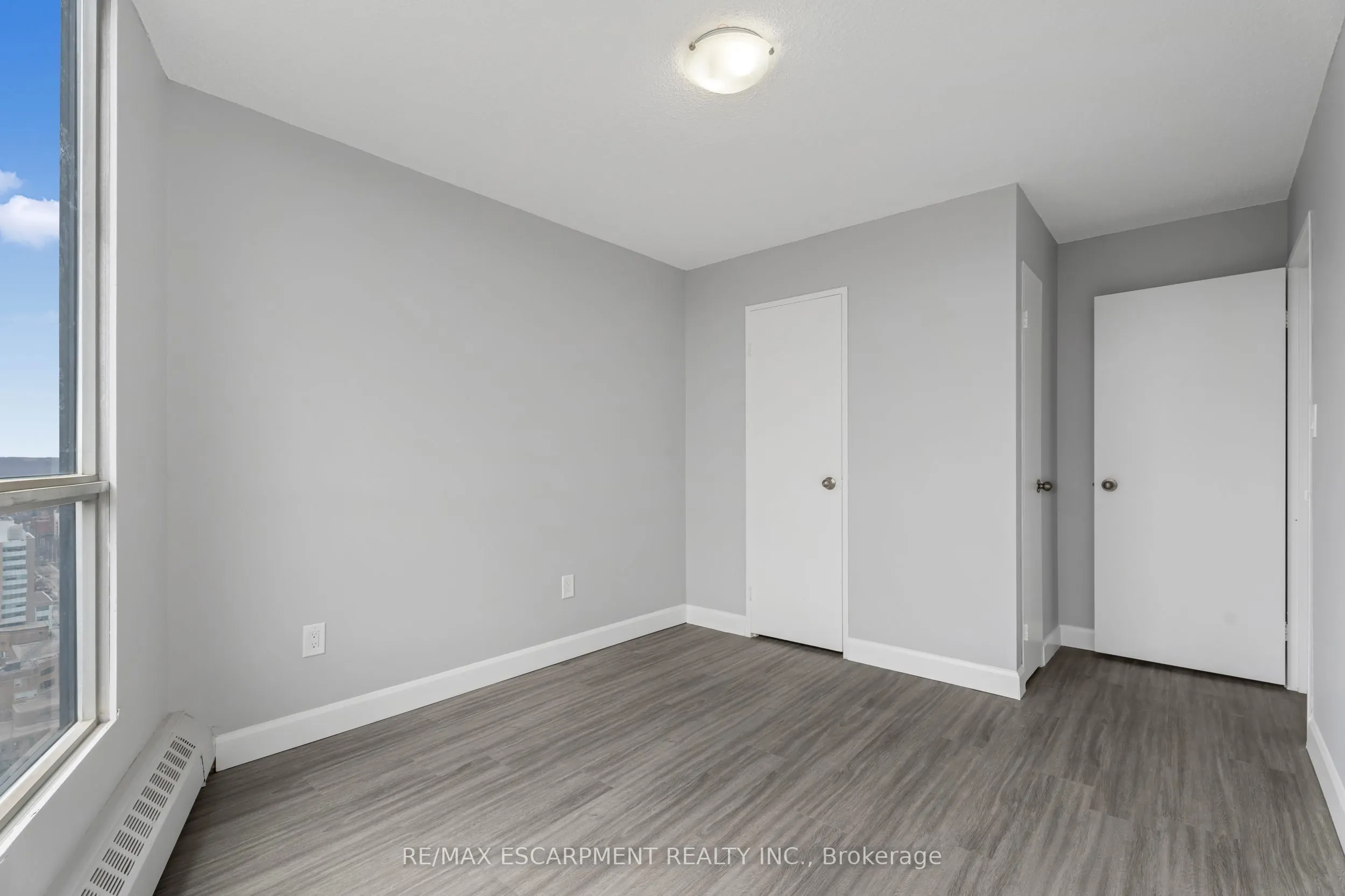 150 CHARLTON Avenue E, #3308