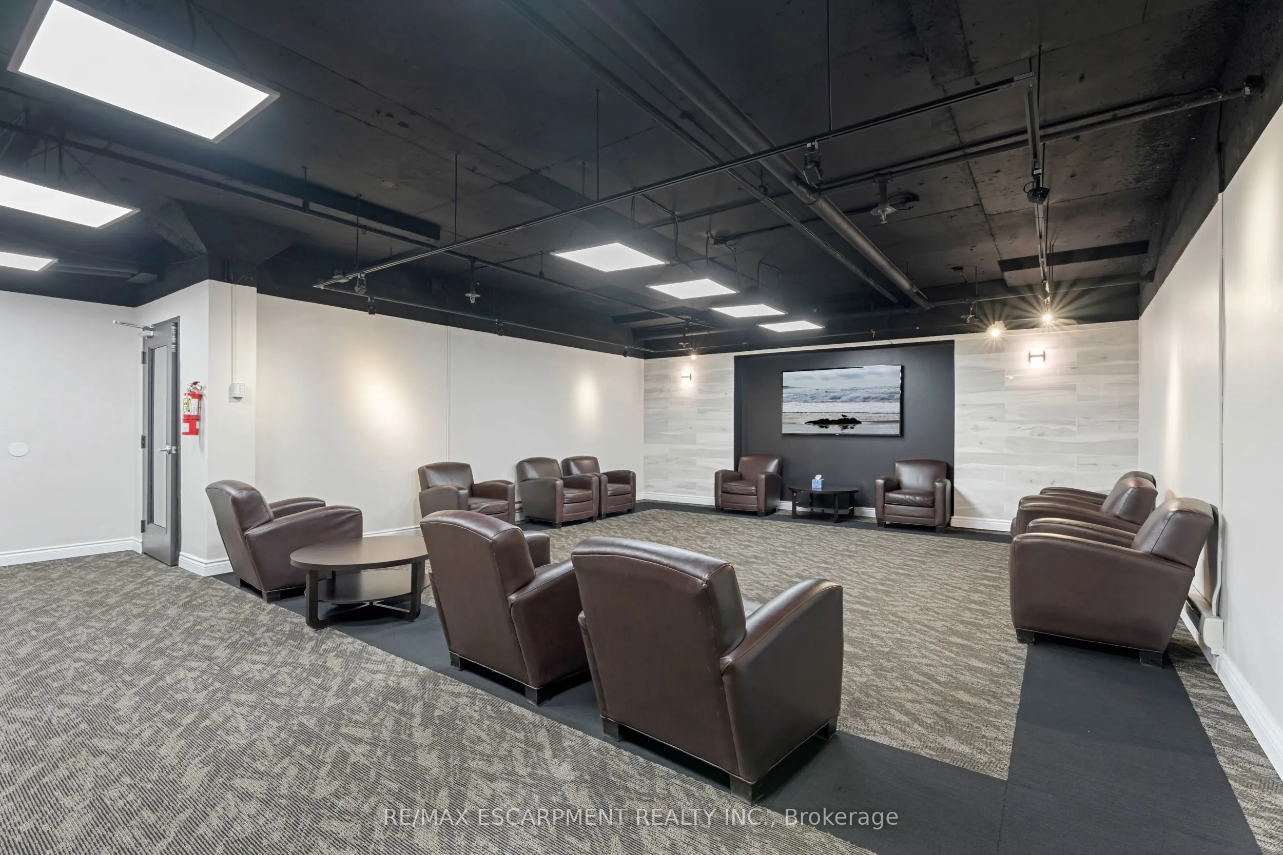 150 CHARLTON Avenue E, #3308