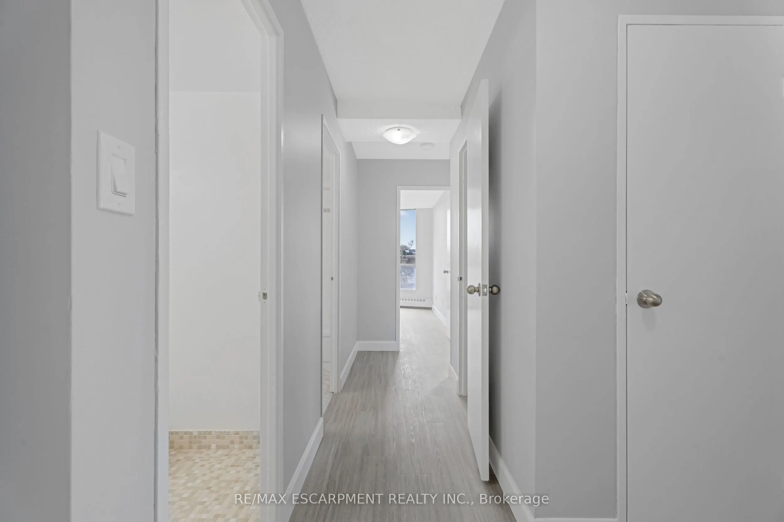 150 CHARLTON Avenue E, #3308