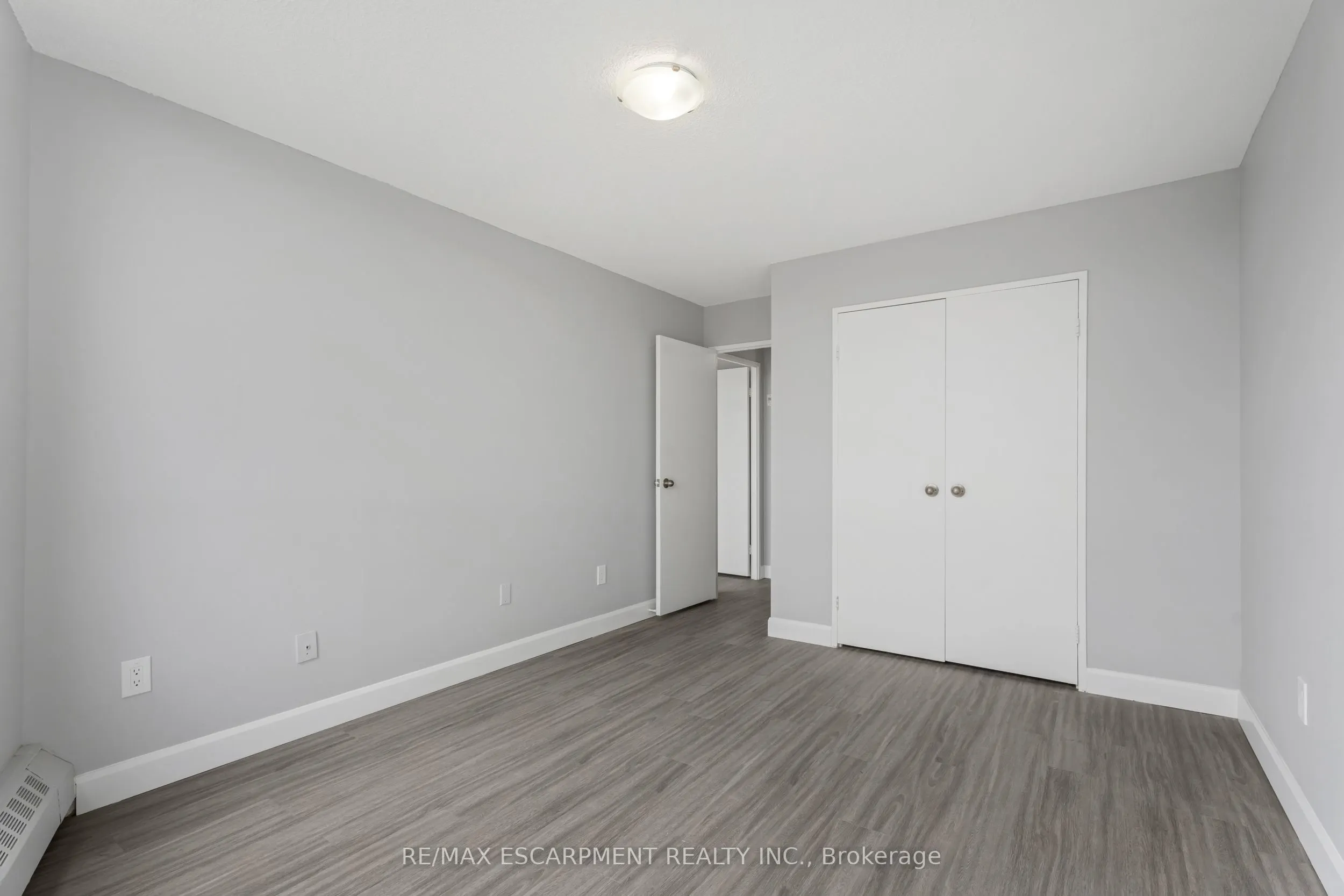 150 CHARLTON Avenue E, #3308