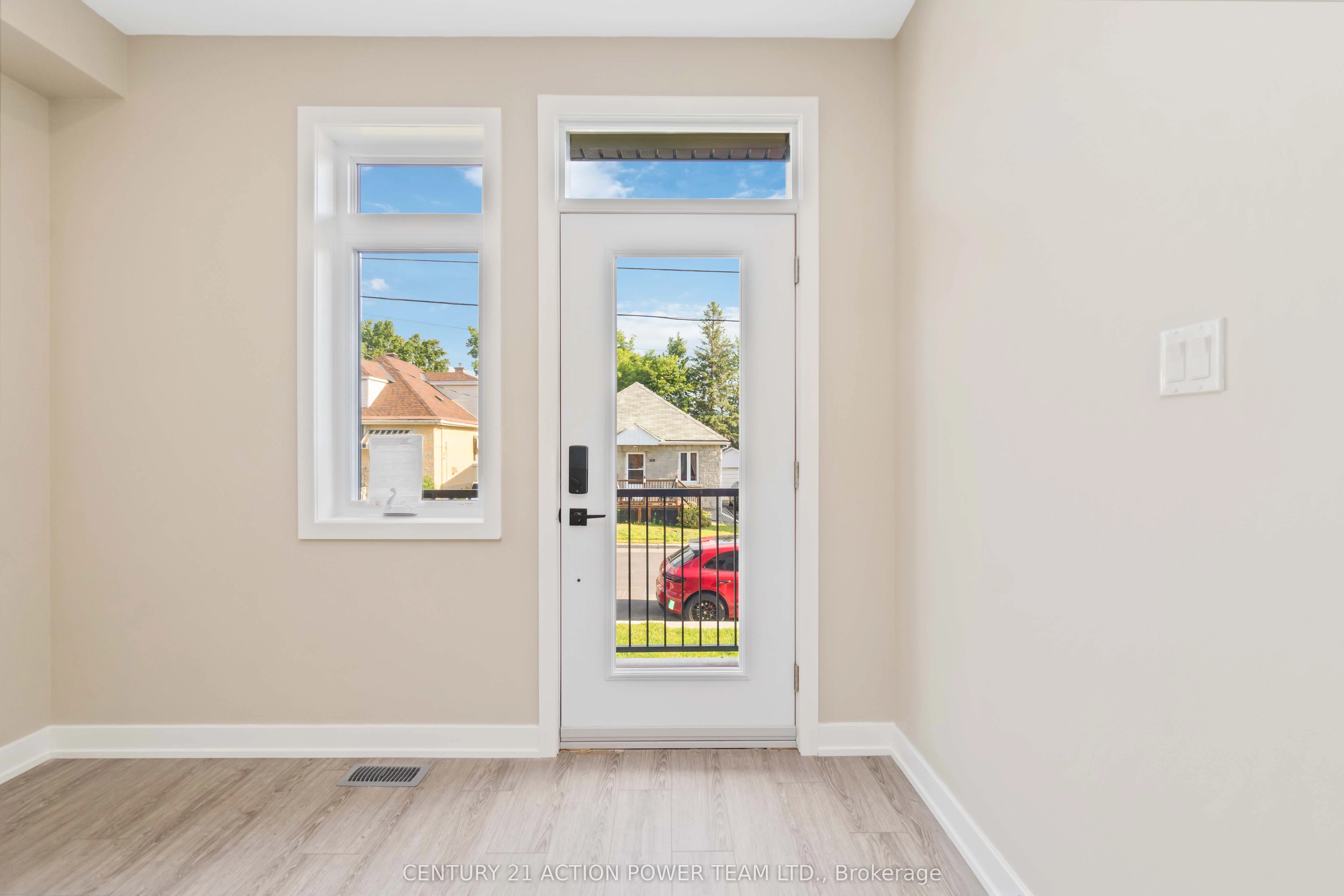 280 LEVIS Avenue, #3
