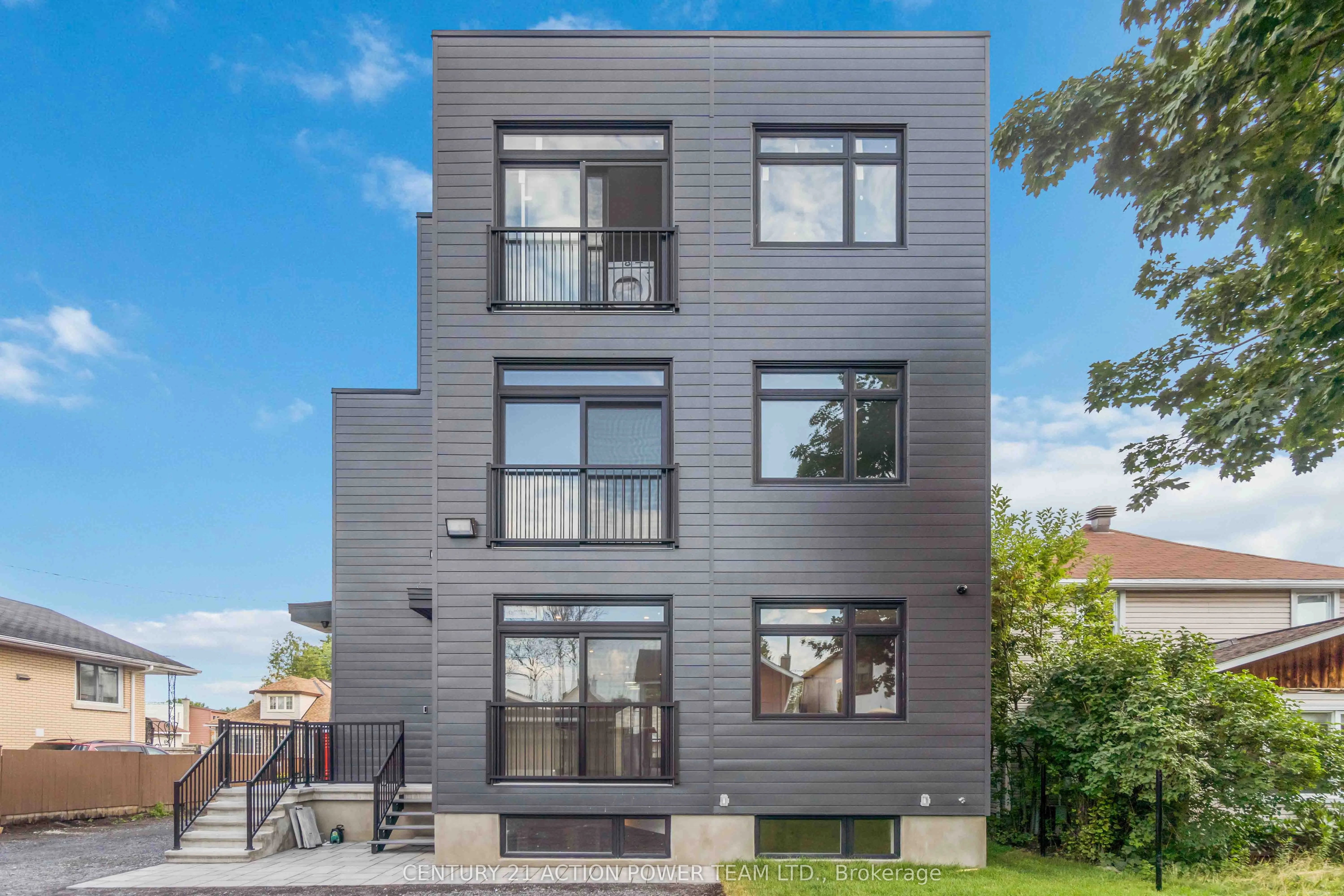 280 LEVIS Avenue, #3