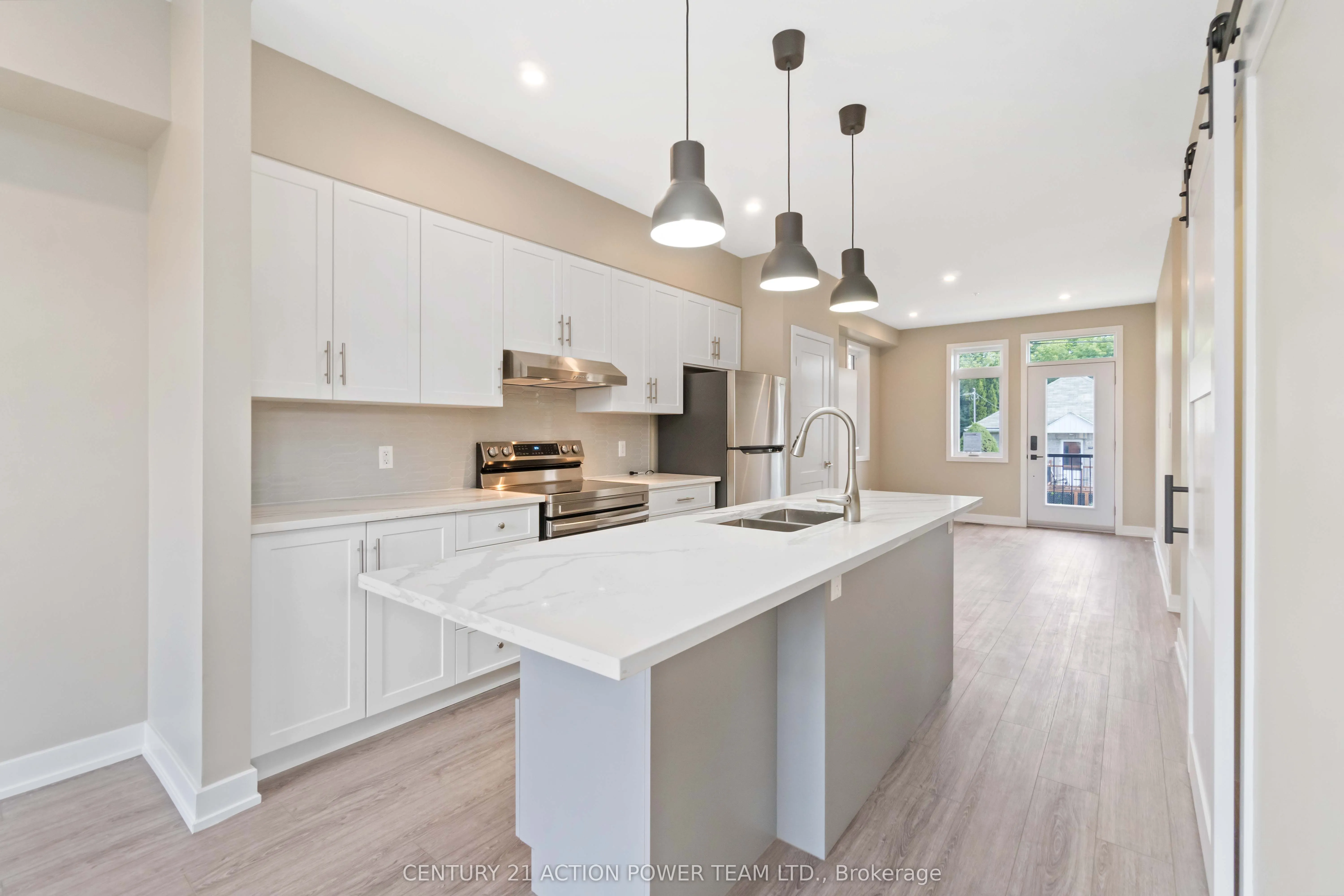 280 LEVIS Avenue, #3