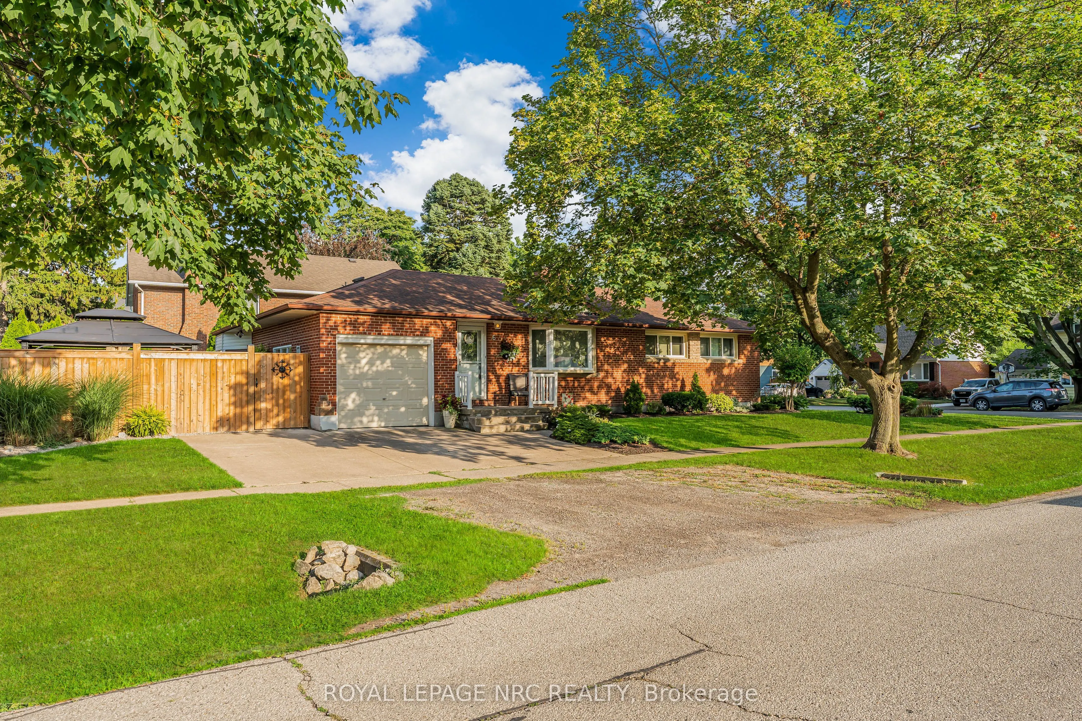 6 Maplewood Drive