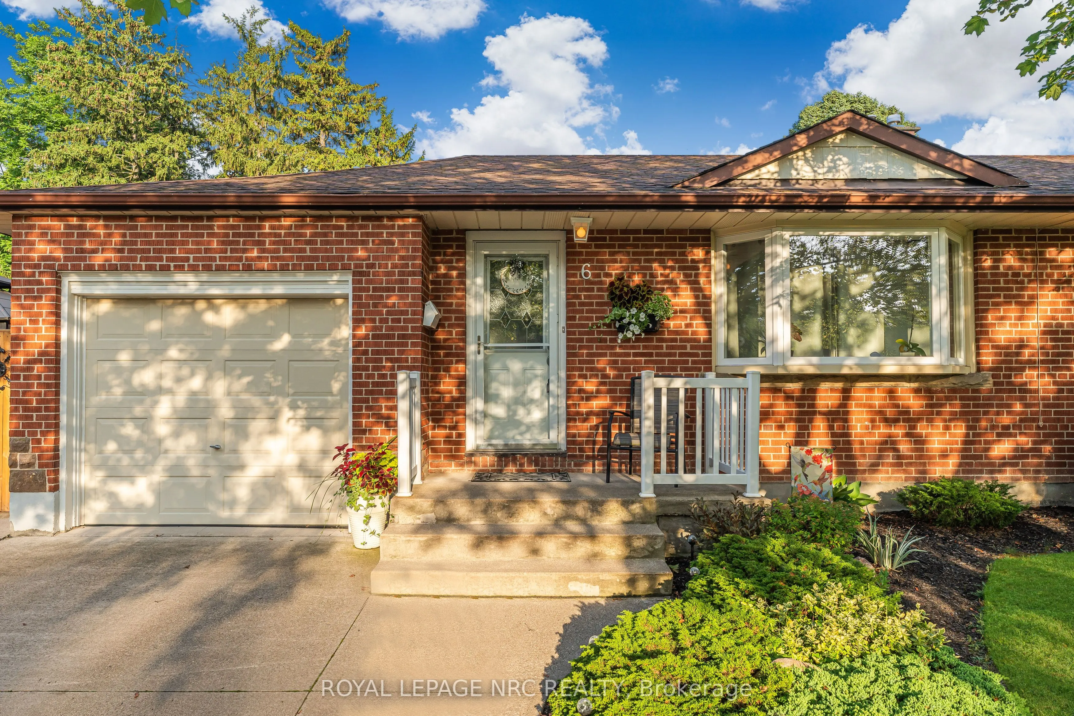 6 Maplewood Drive