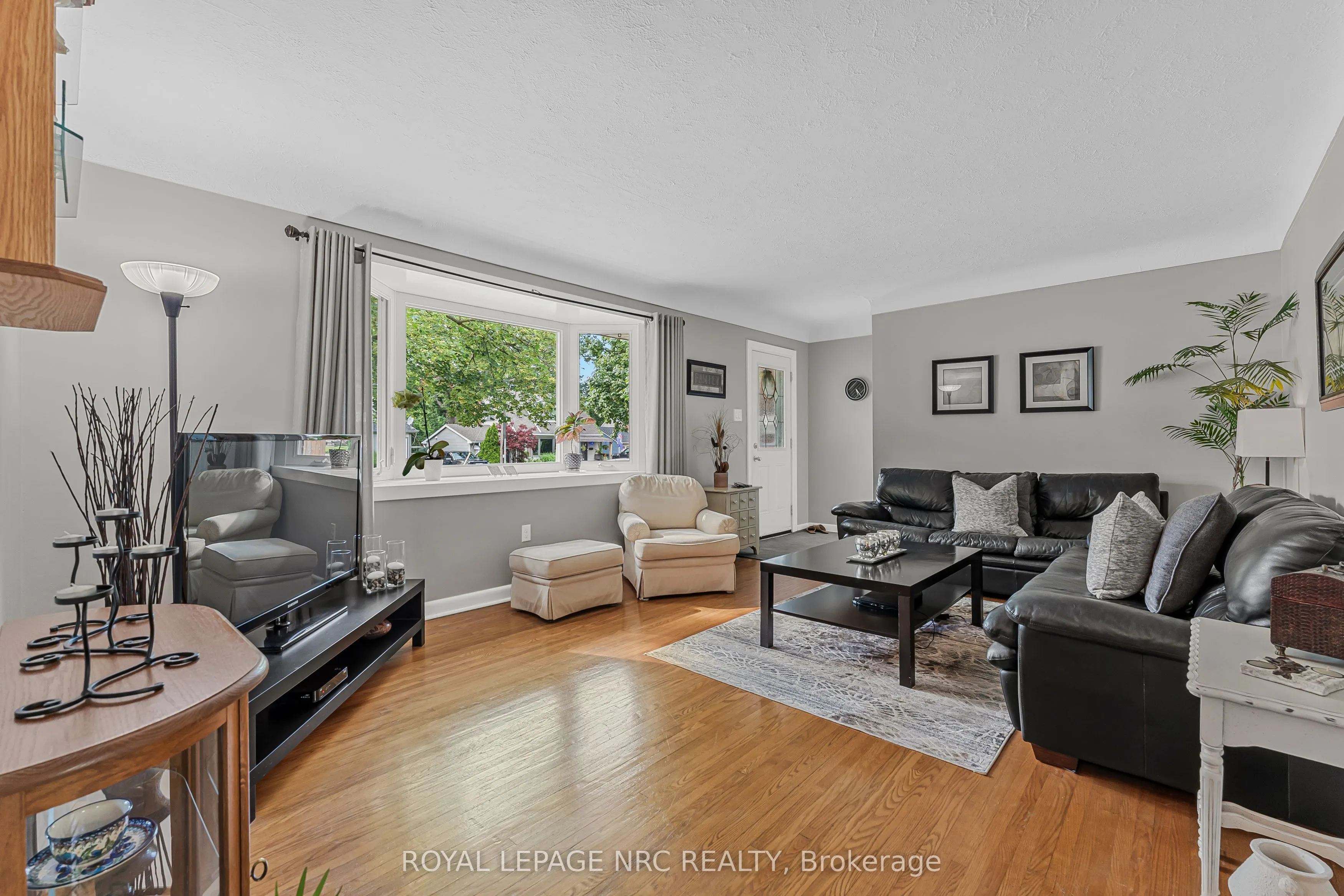 6 Maplewood Drive