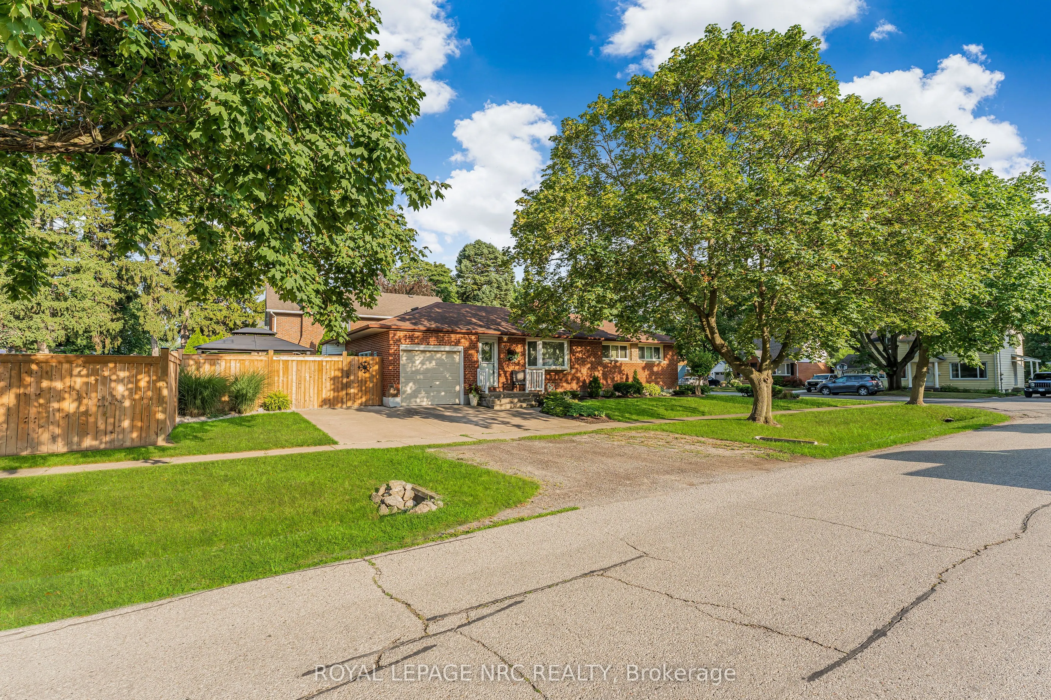 6 Maplewood Drive