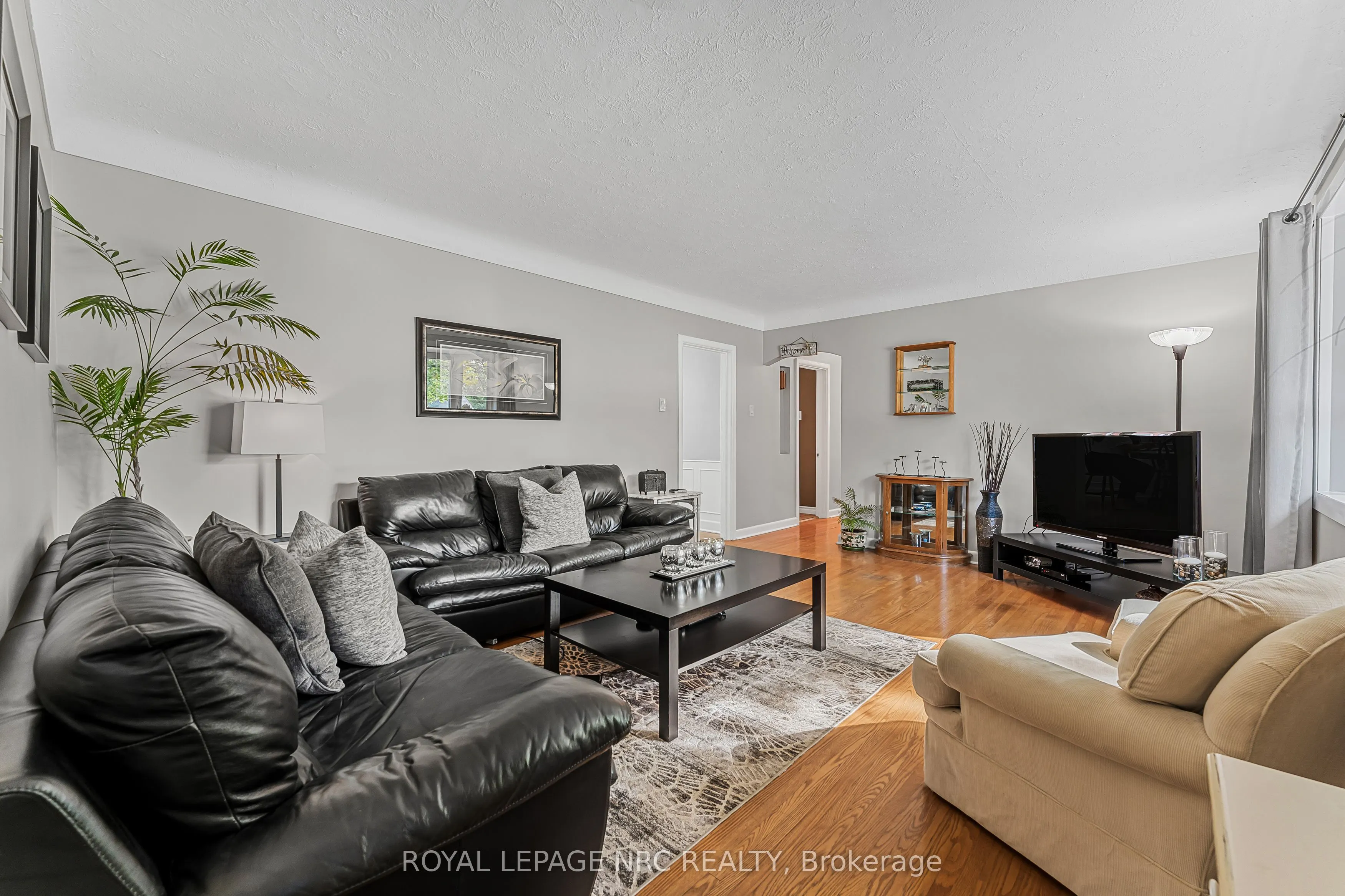6 Maplewood Drive
