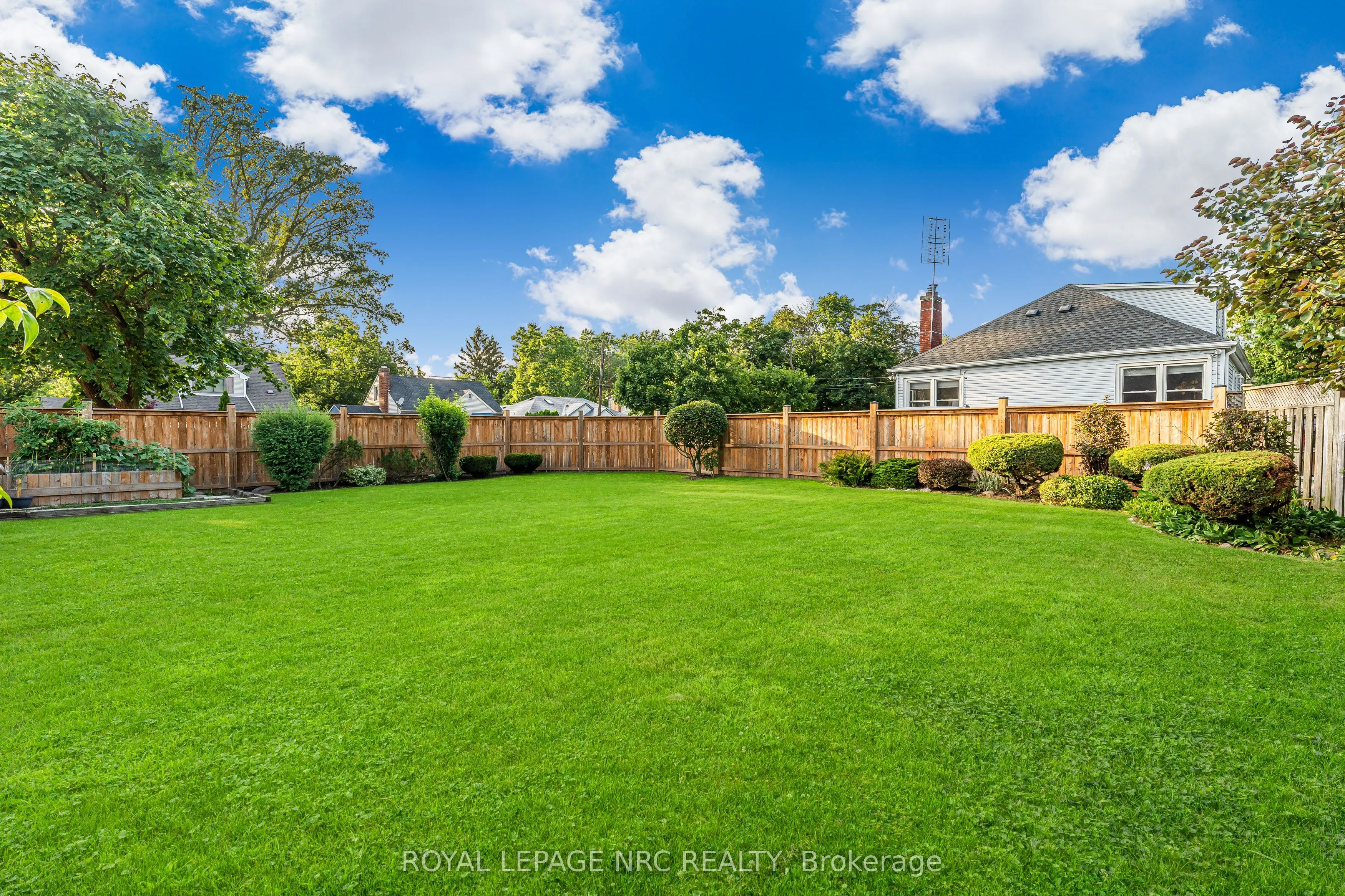 6 Maplewood Drive