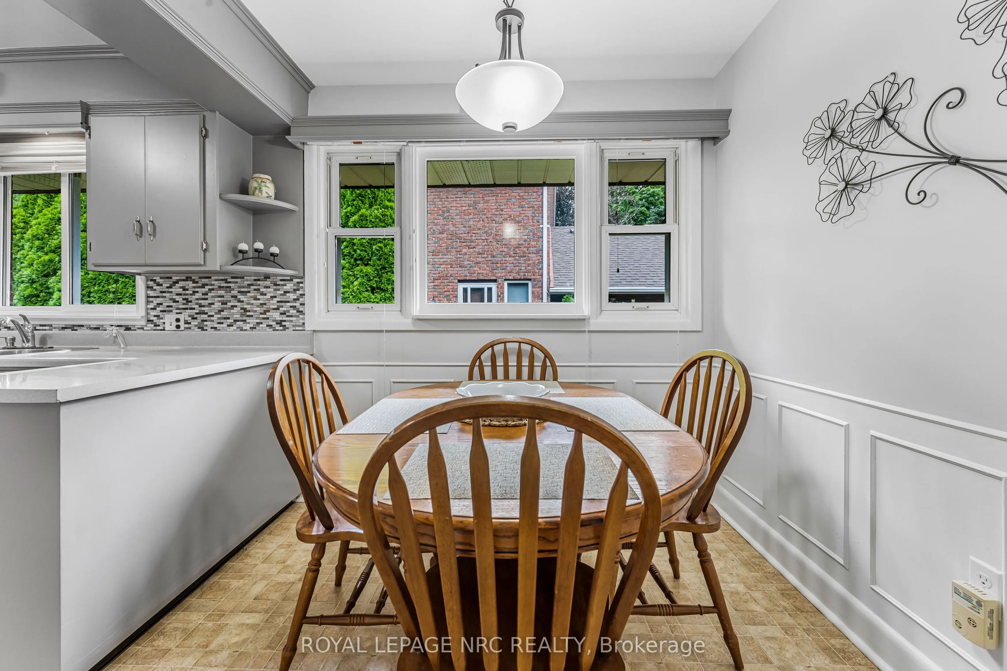 6 Maplewood Drive
