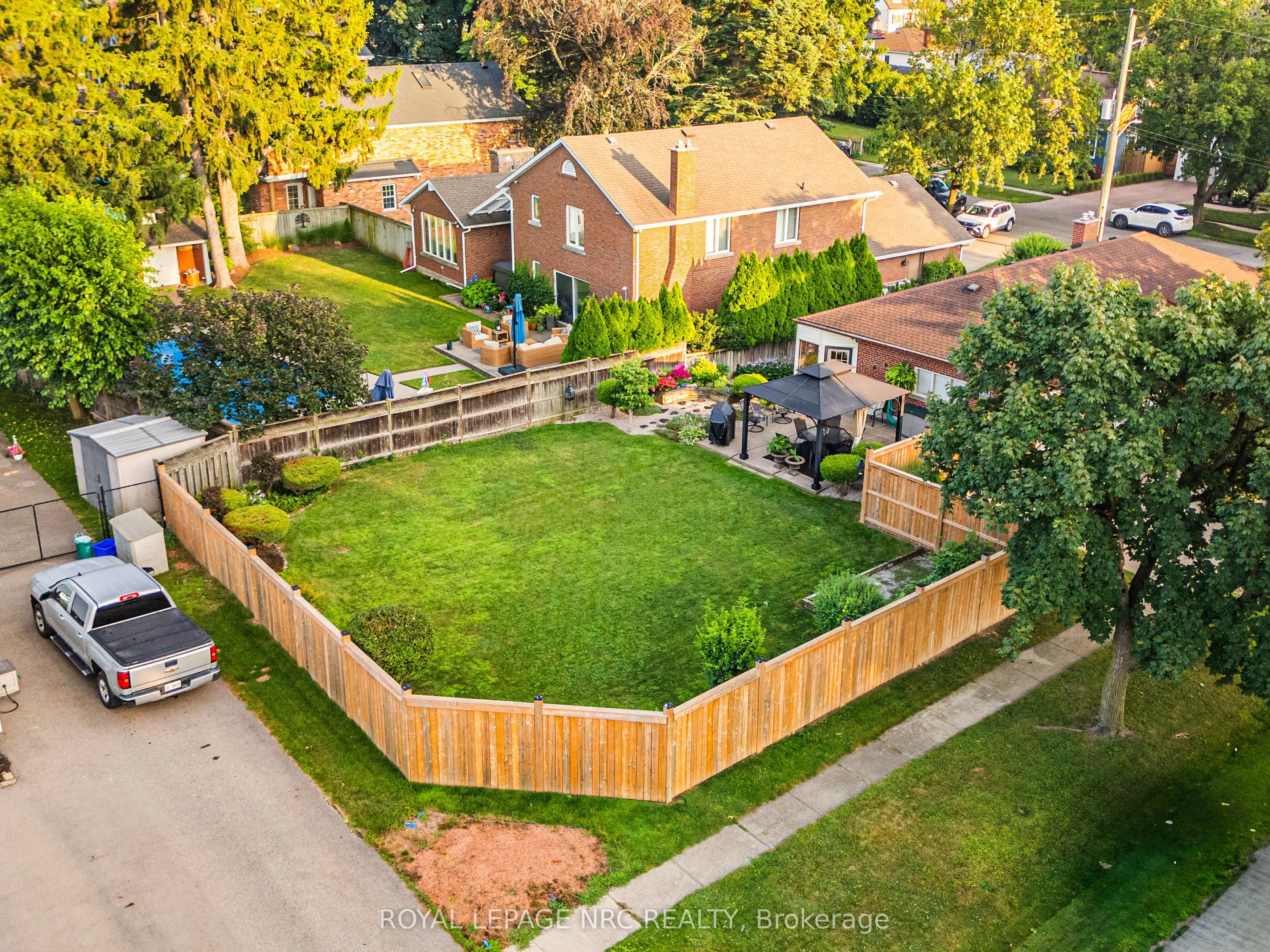 6 Maplewood Drive
