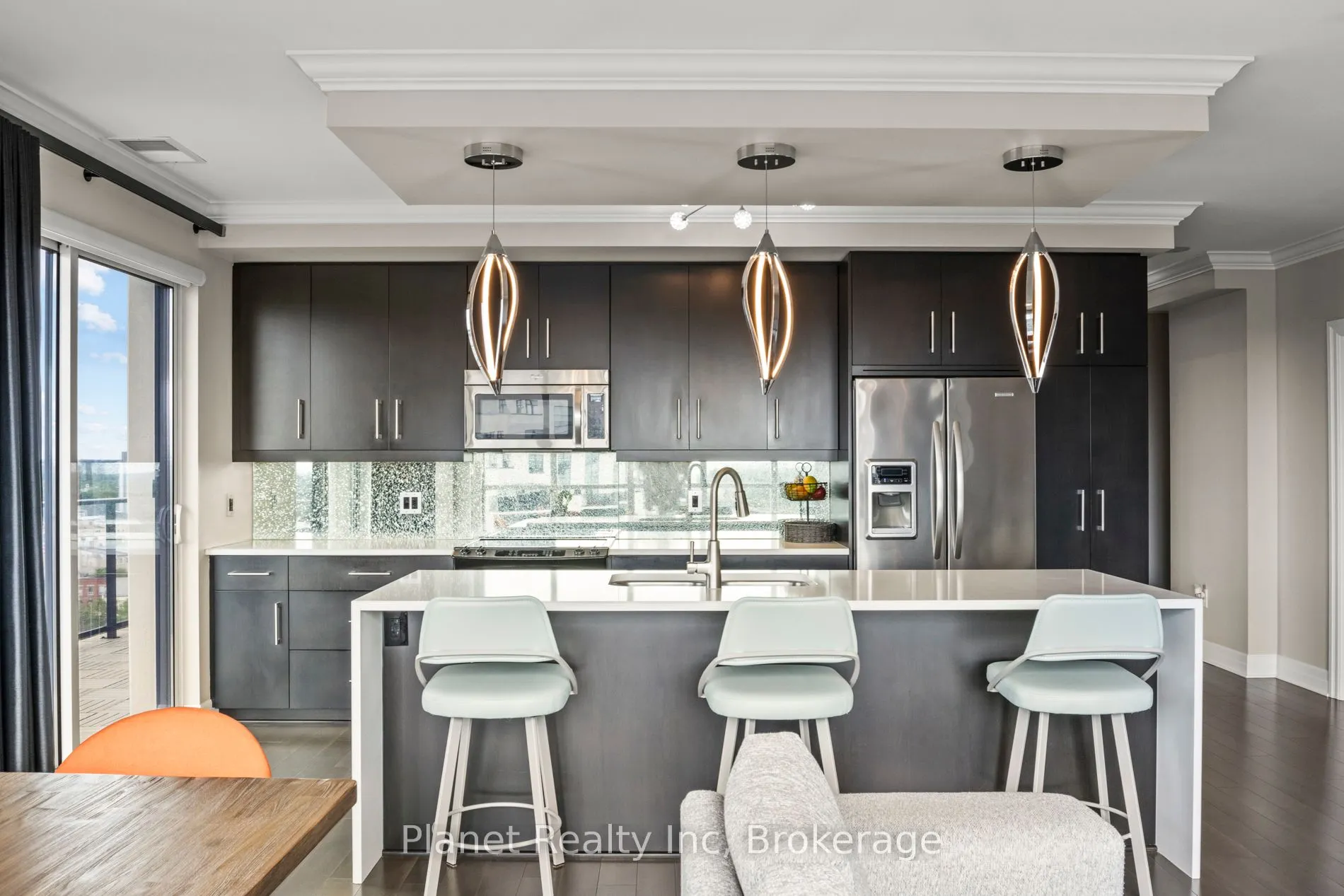 160 Macdonell Street, #1607