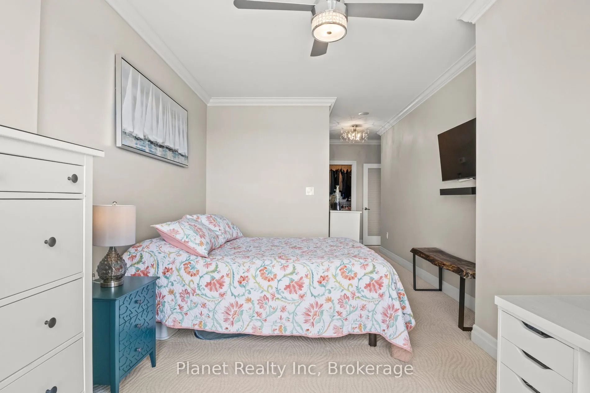 160 Macdonell Street, #1607