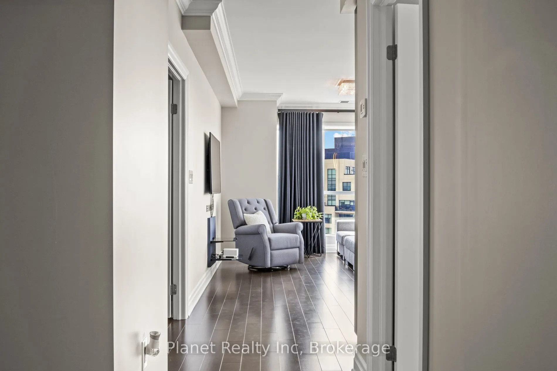 160 Macdonell Street, #1607