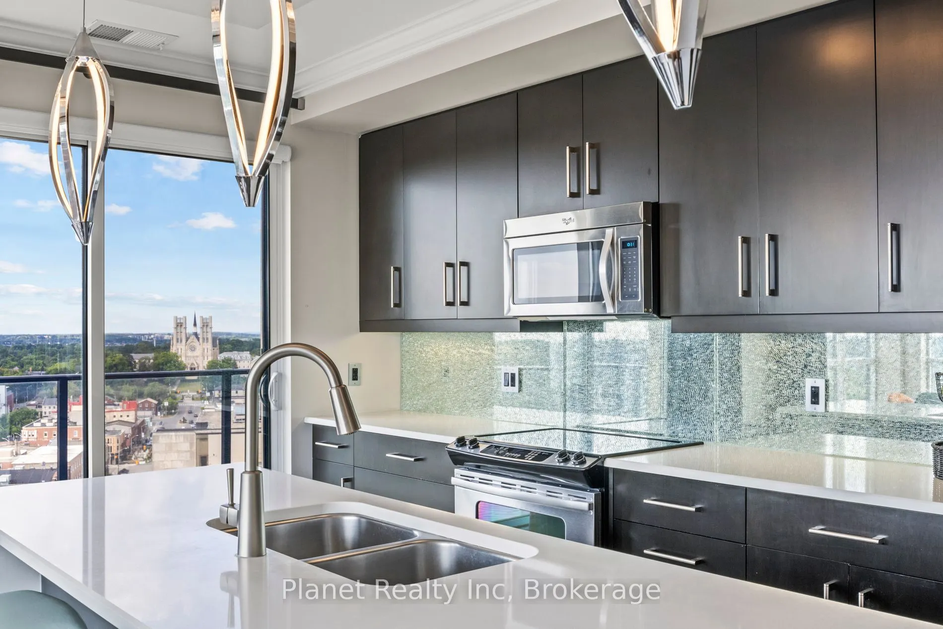 160 Macdonell Street, #1607