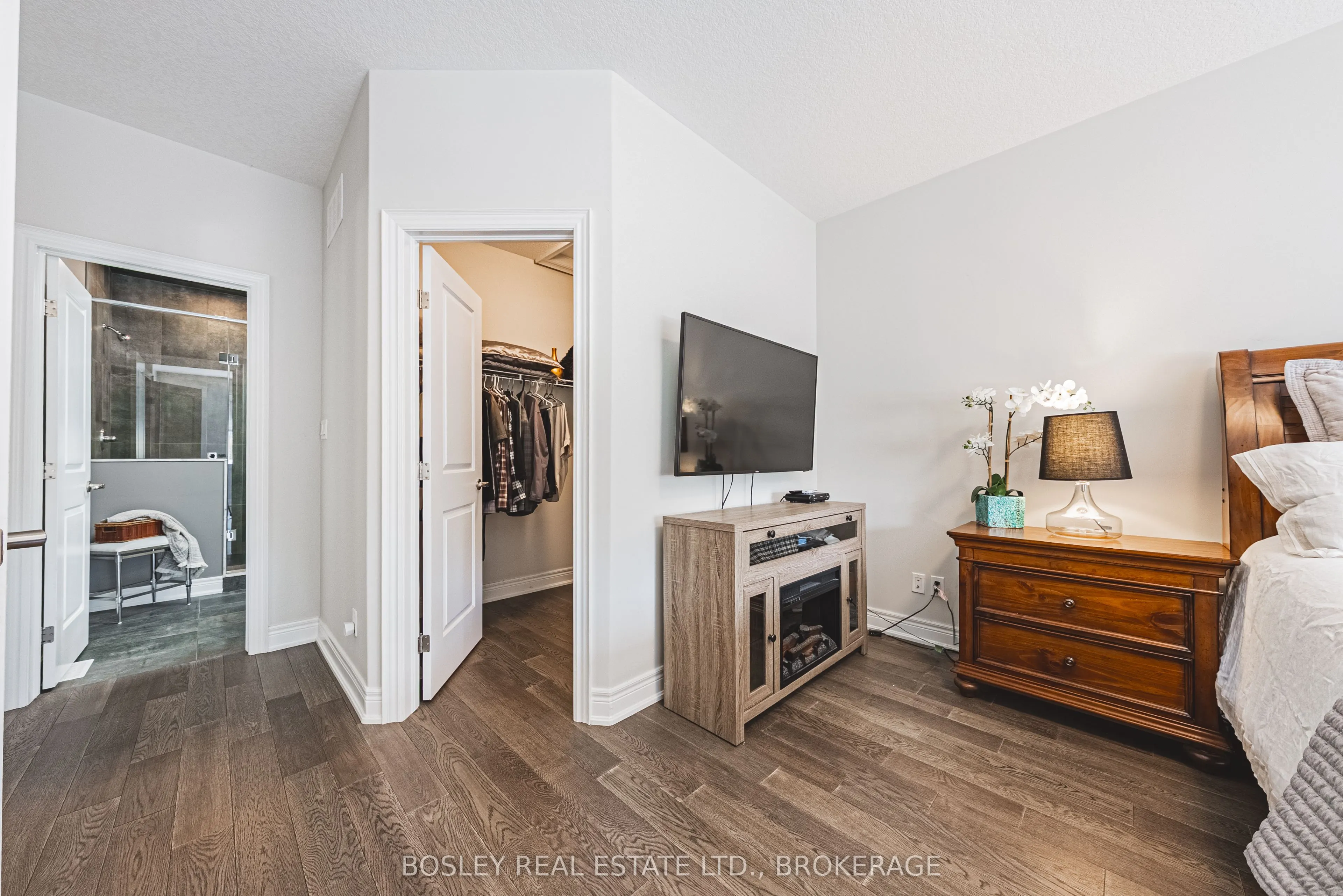 2848 King Street, #10