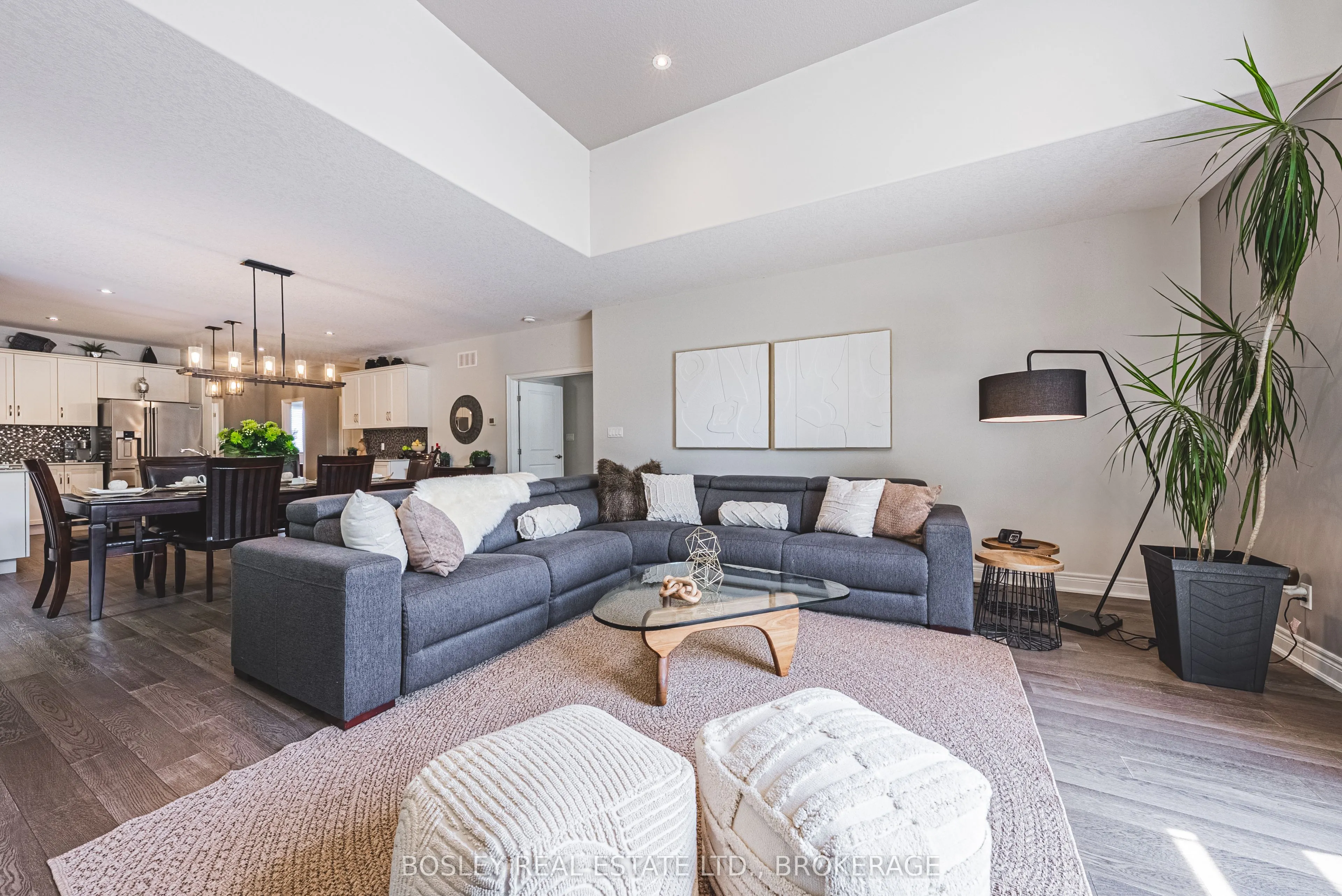 2848 King Street, #10