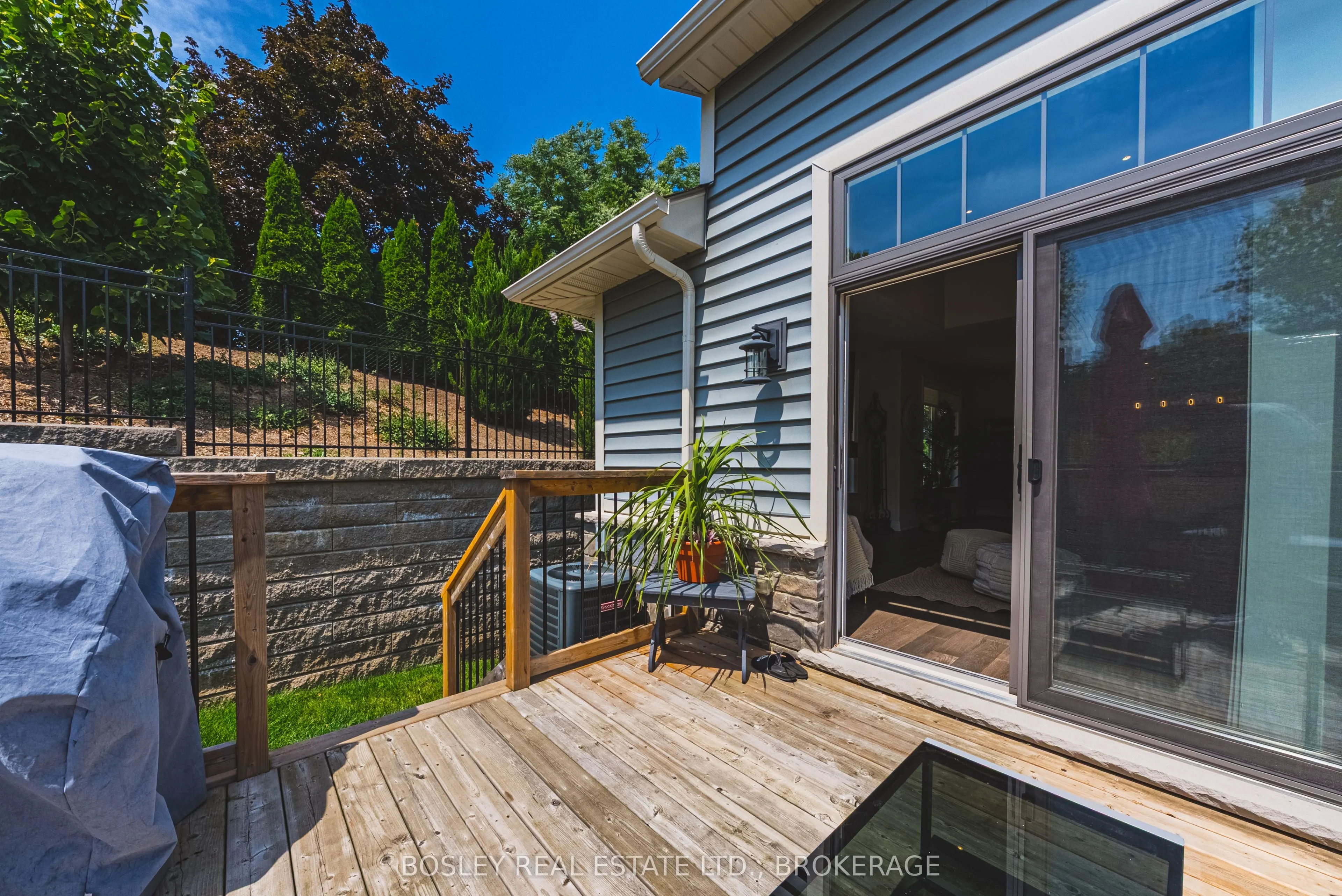 2848 King Street, #10