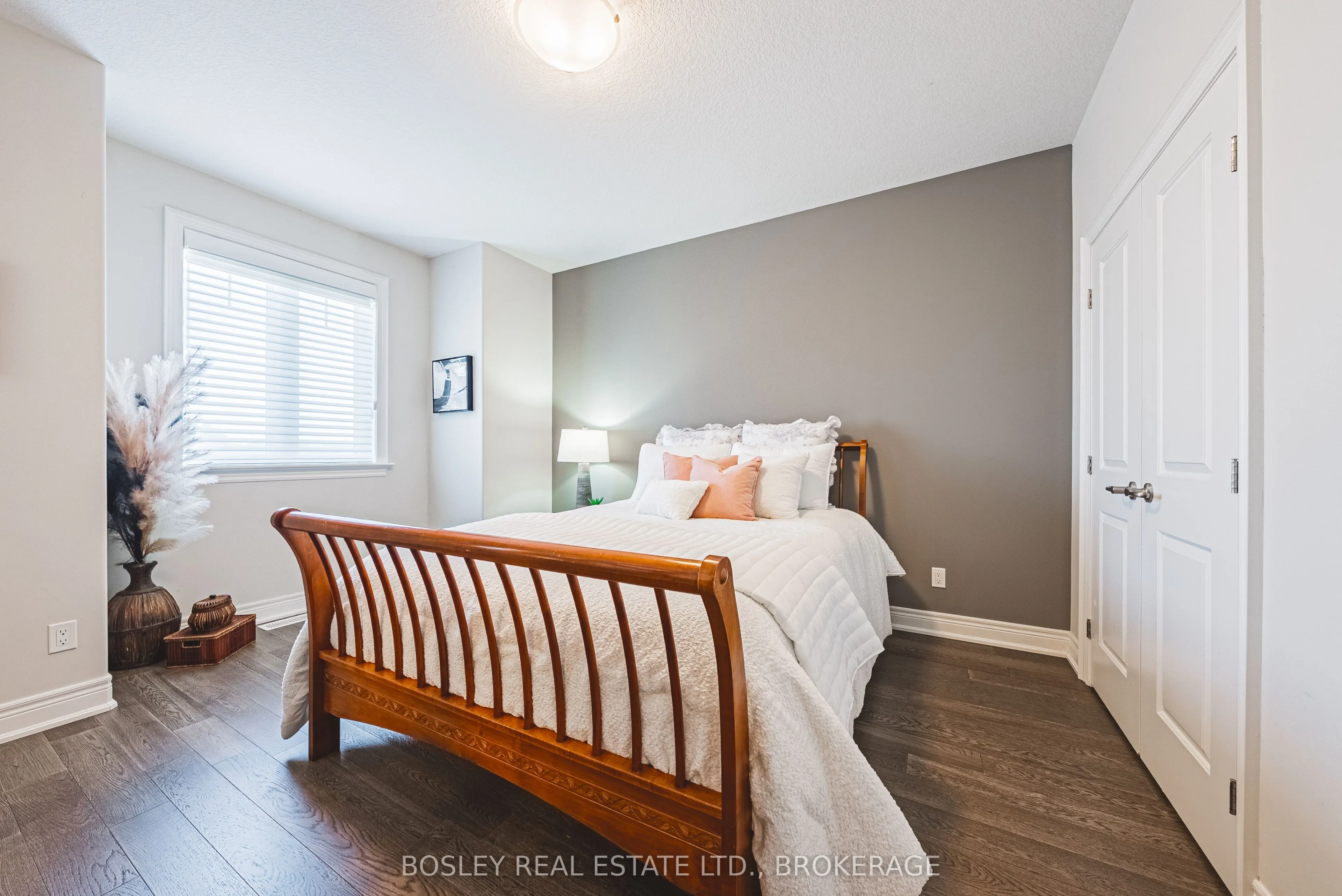 2848 King Street, #10
