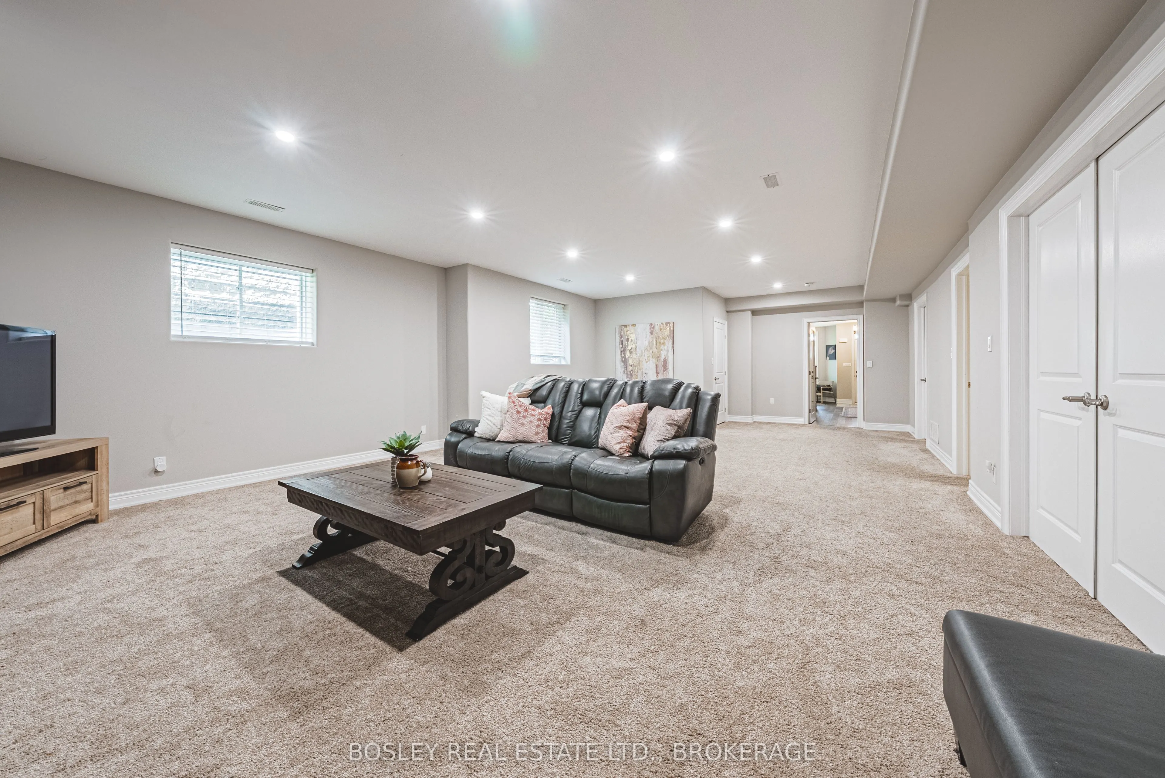 2848 King Street, #10