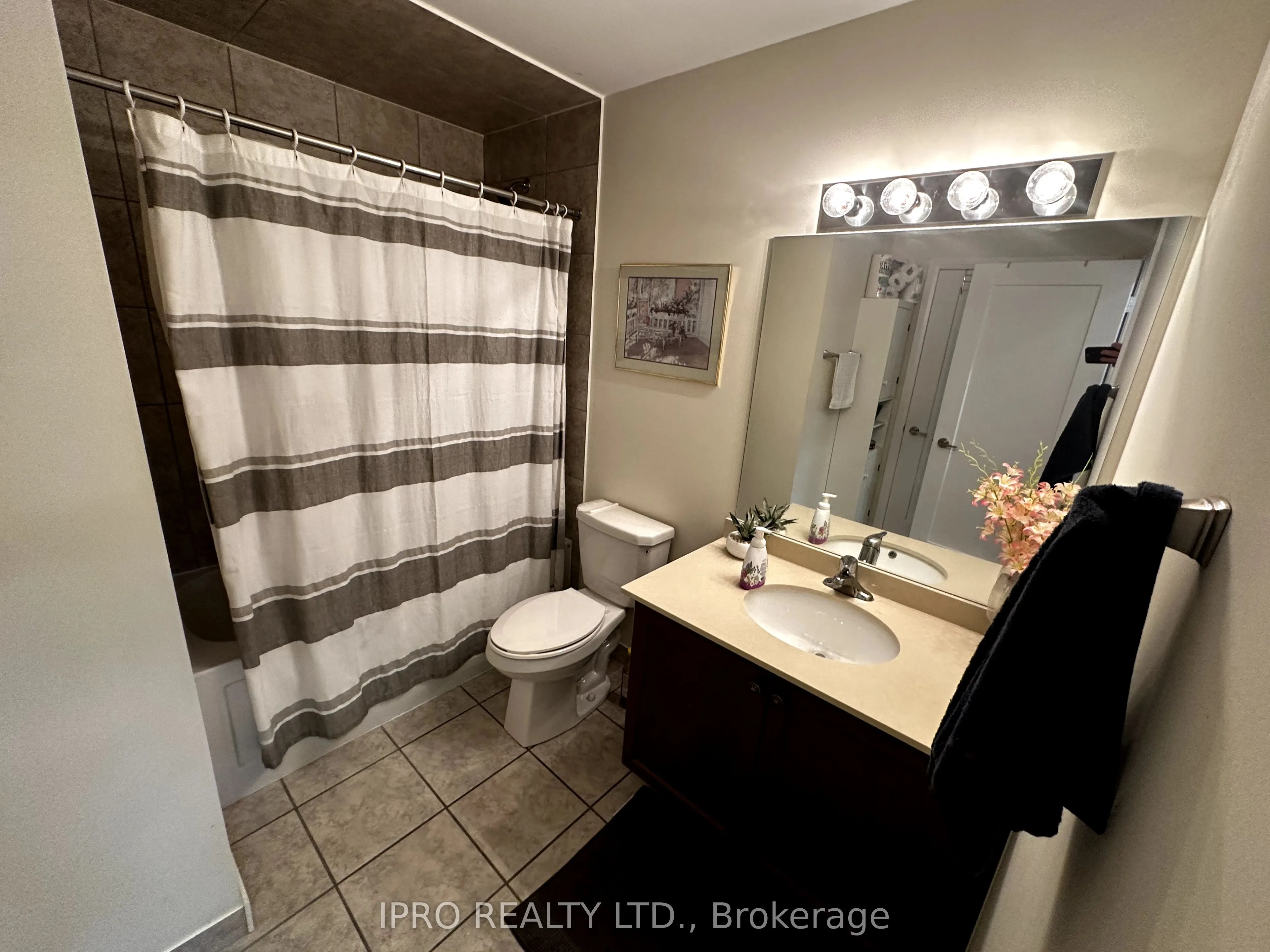 16 CONCORD Place, #217