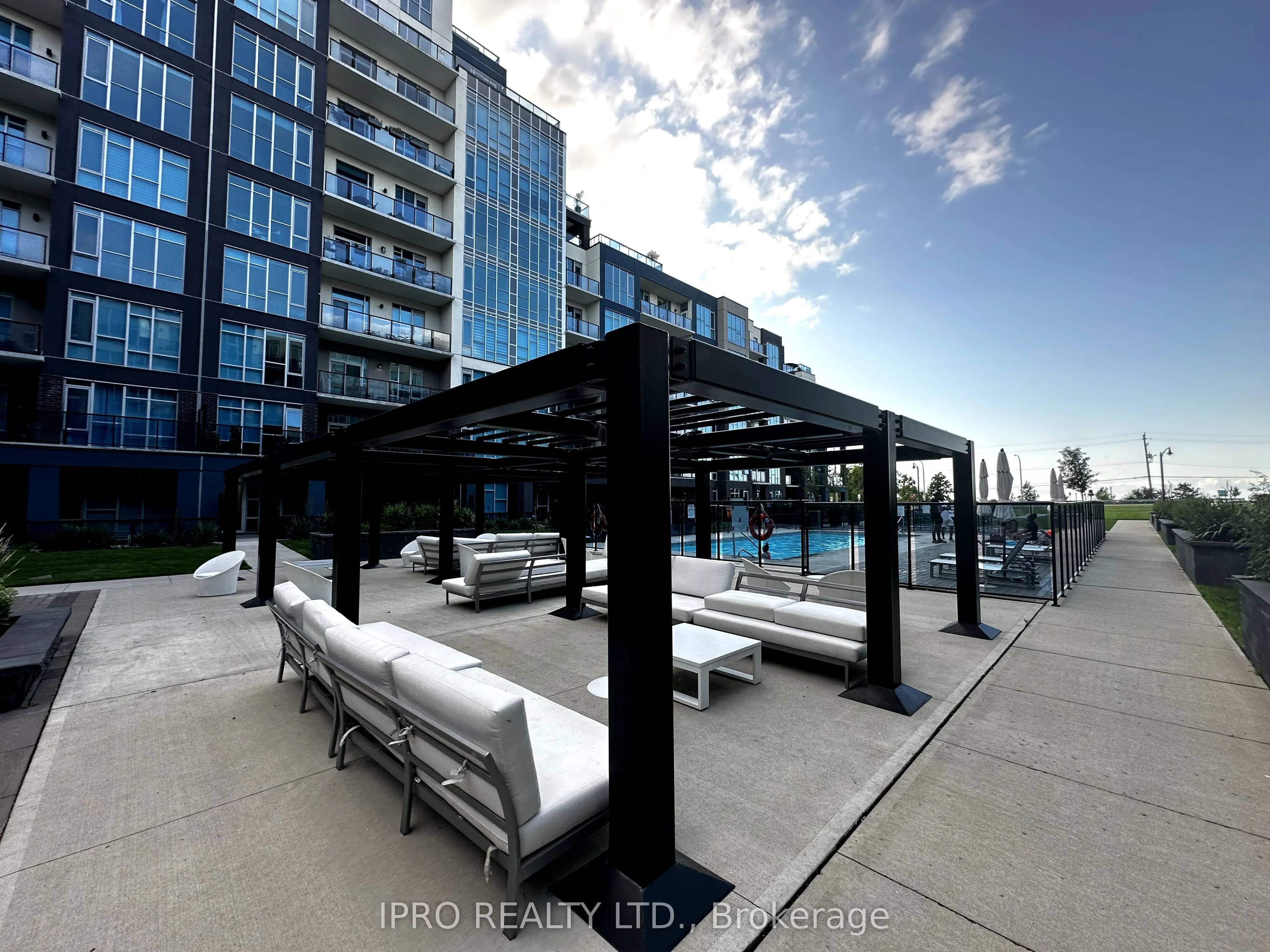 16 CONCORD Place, #217