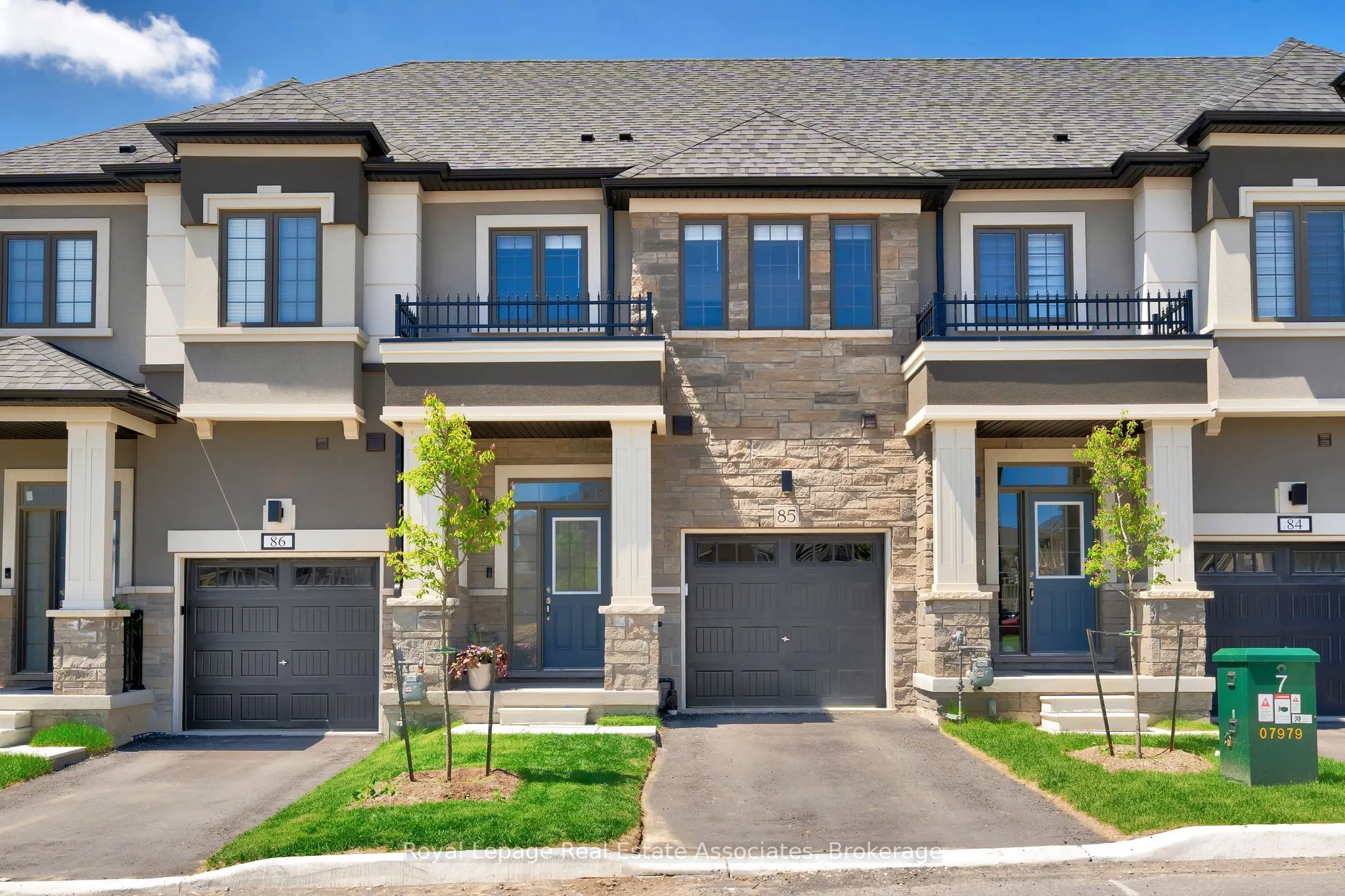 305 Garner Road W, #85