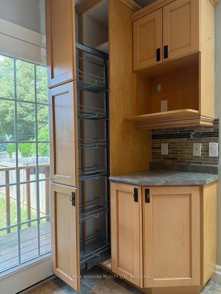 6431 Stamford Green Drive, #Upper