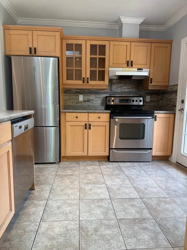 6431 Stamford Green Drive, #Upper