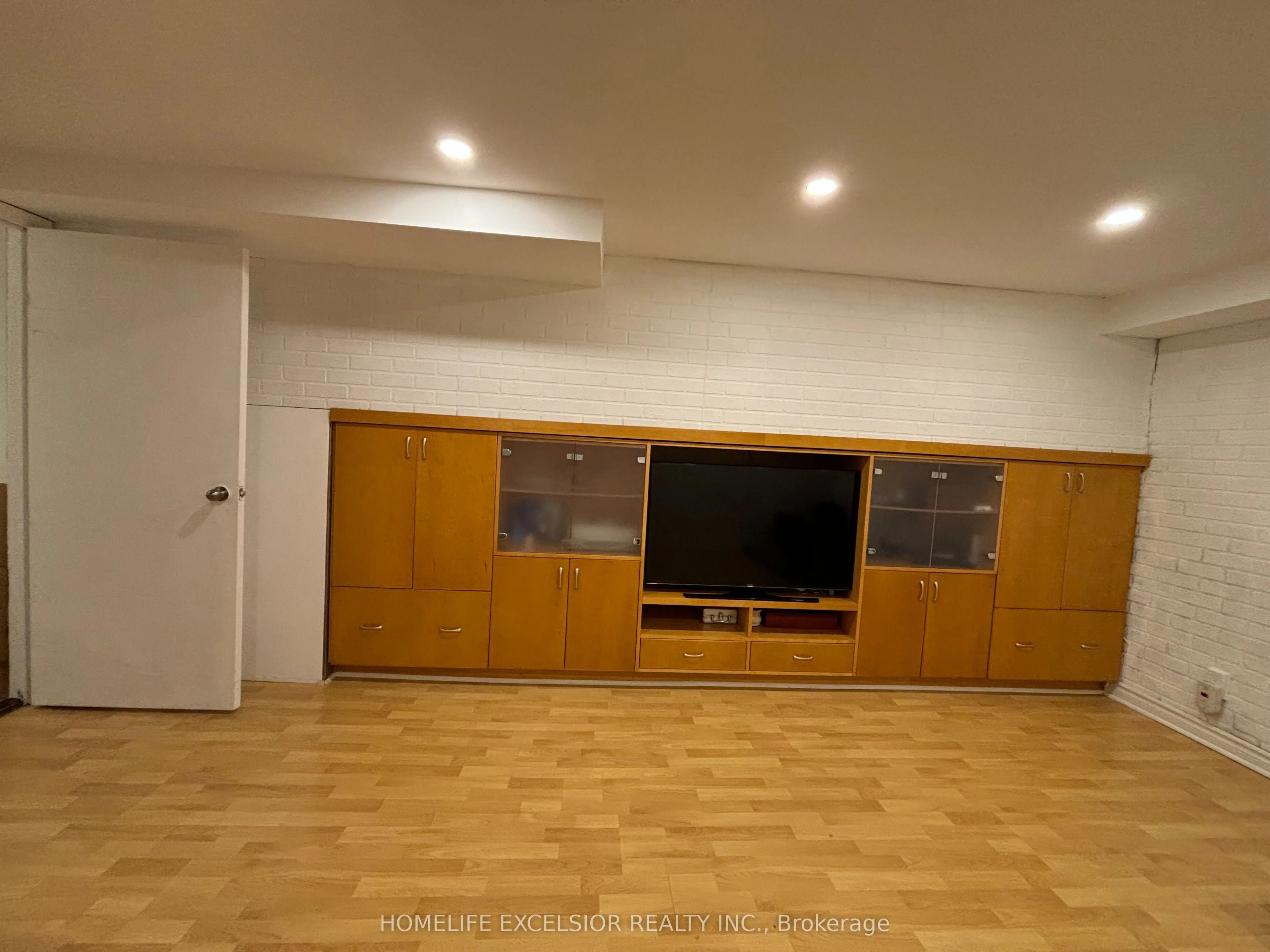 89 Dovercliffe Road, #37