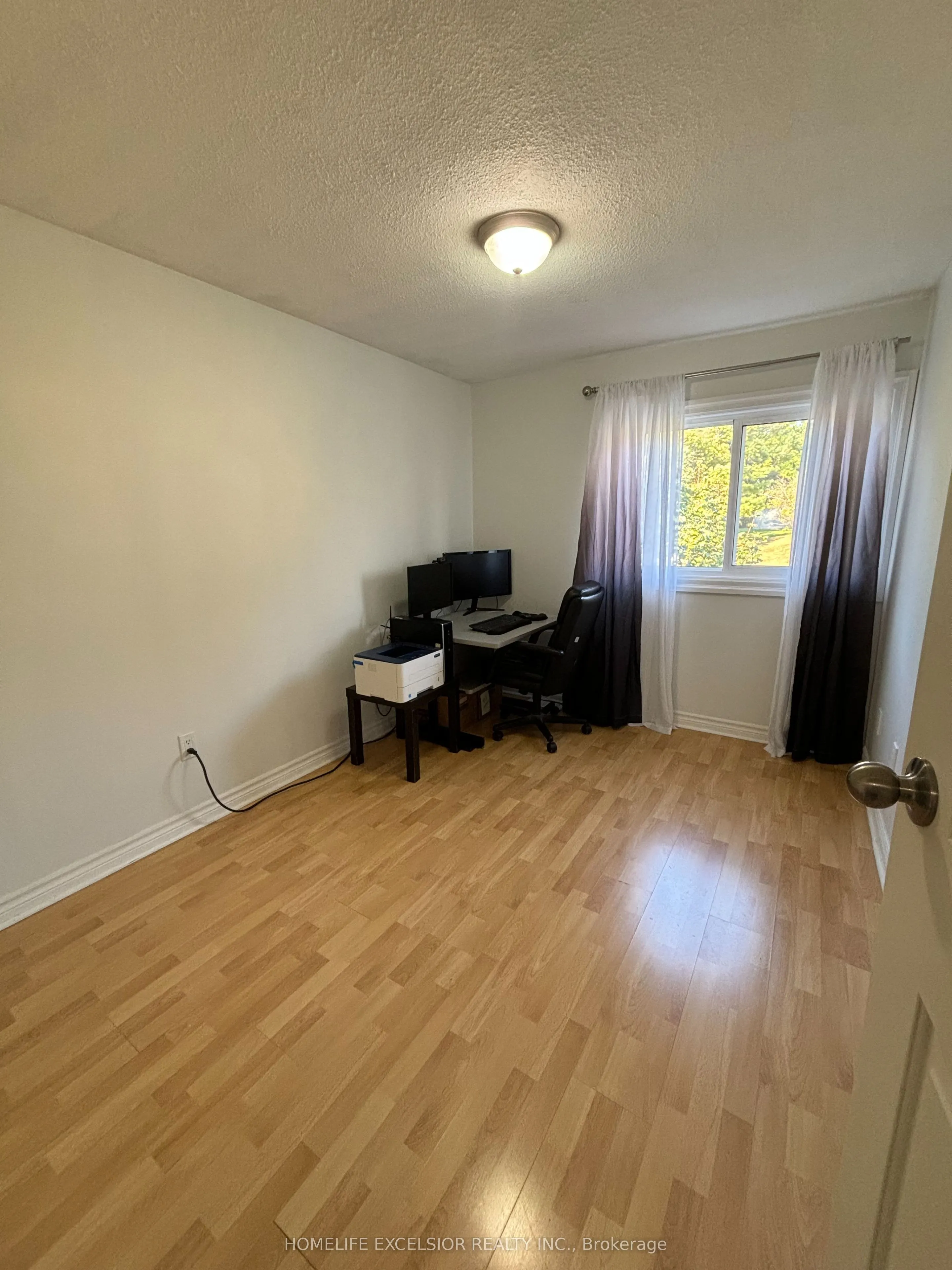 89 Dovercliffe Road, #37