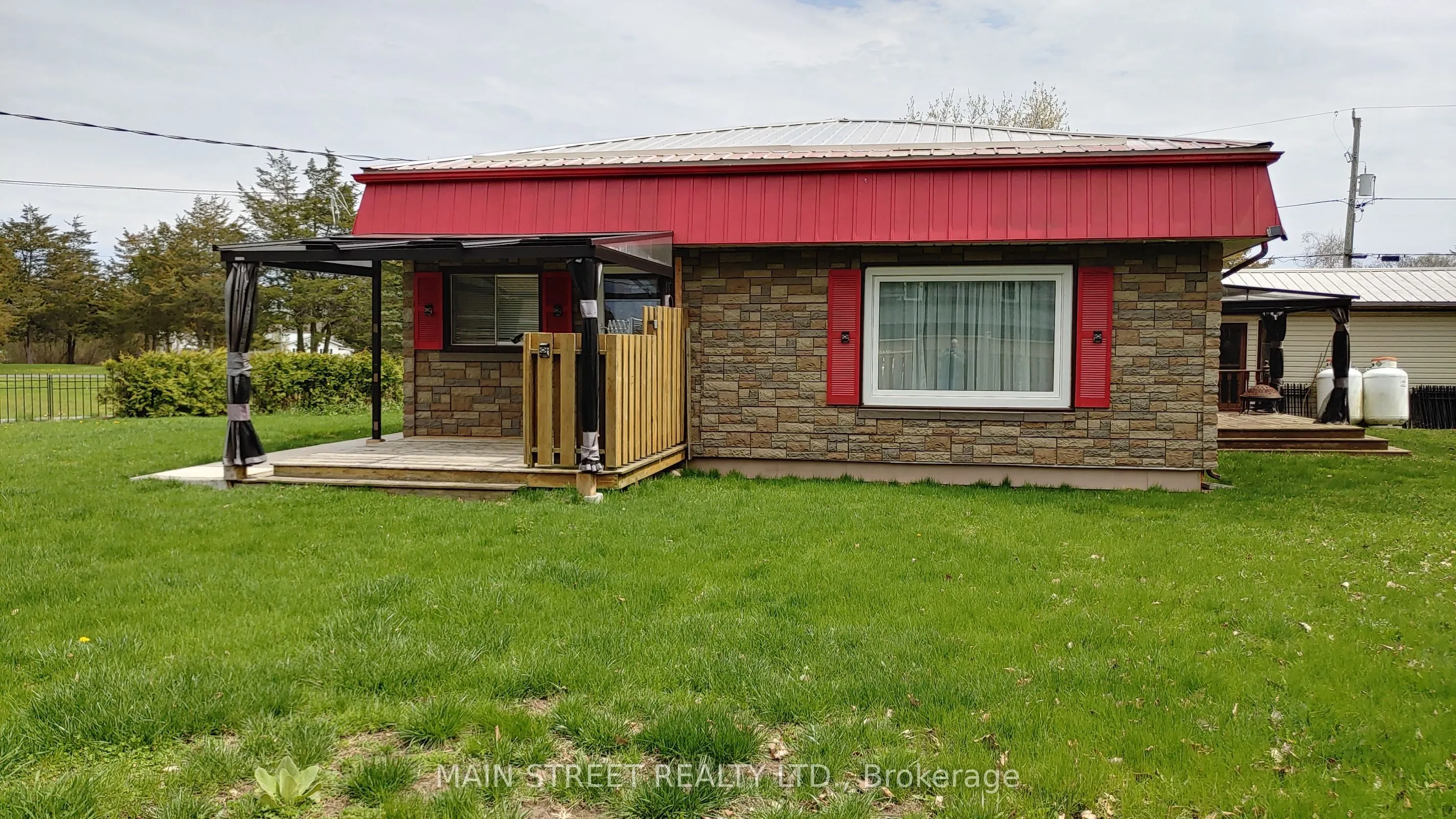 35 Peats Point Road
