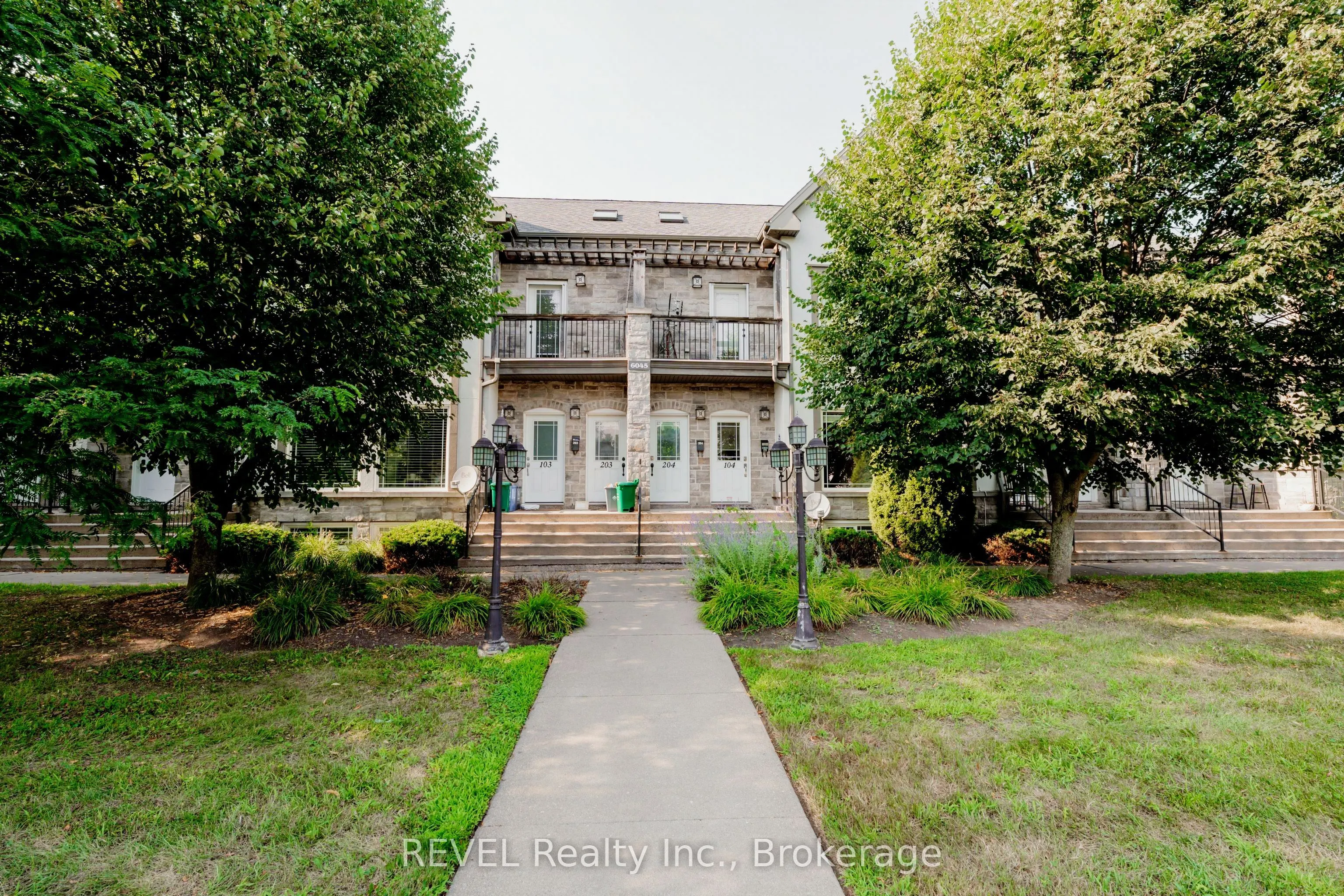 6045 Dunn Street, #104
