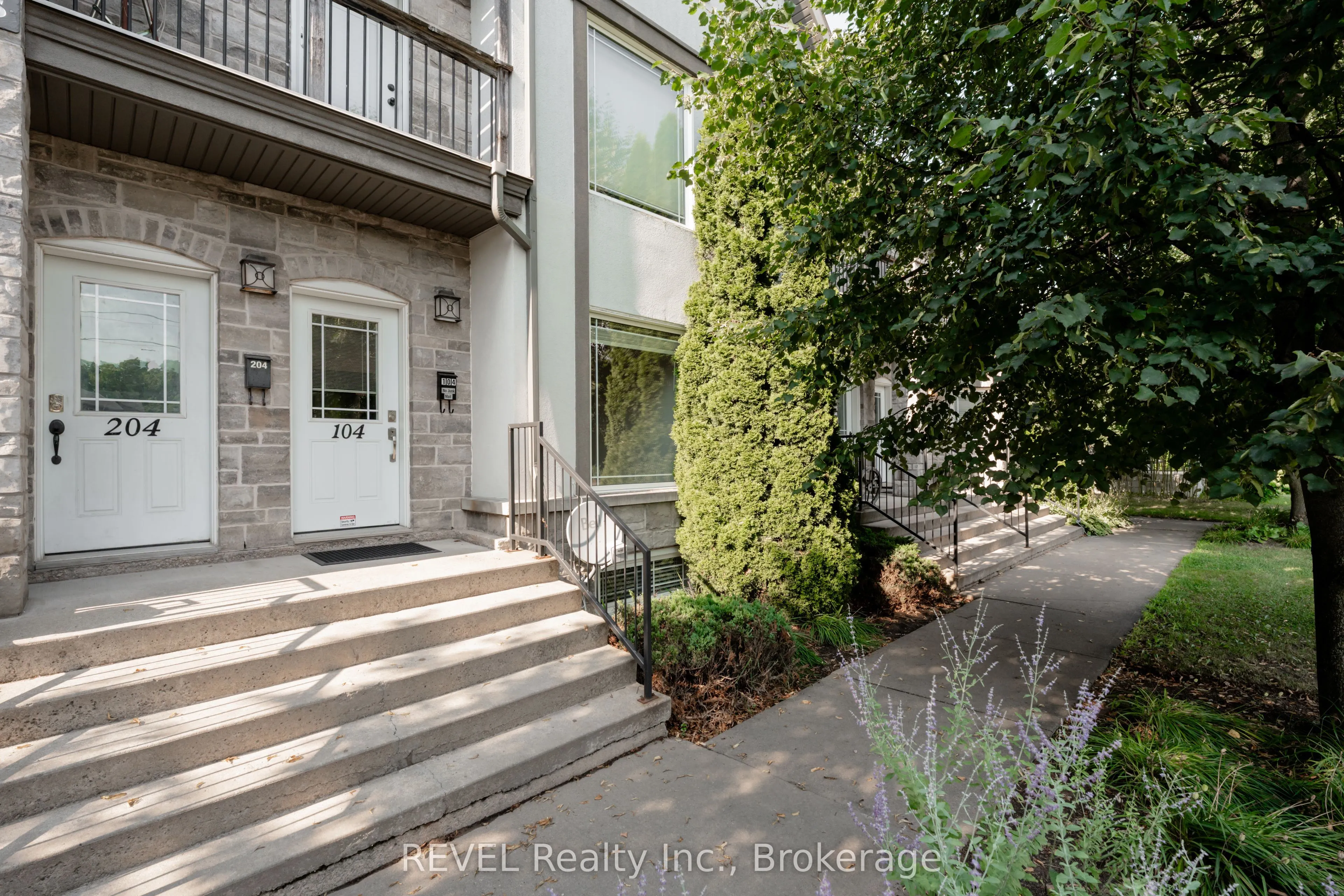 6045 Dunn Street, #104