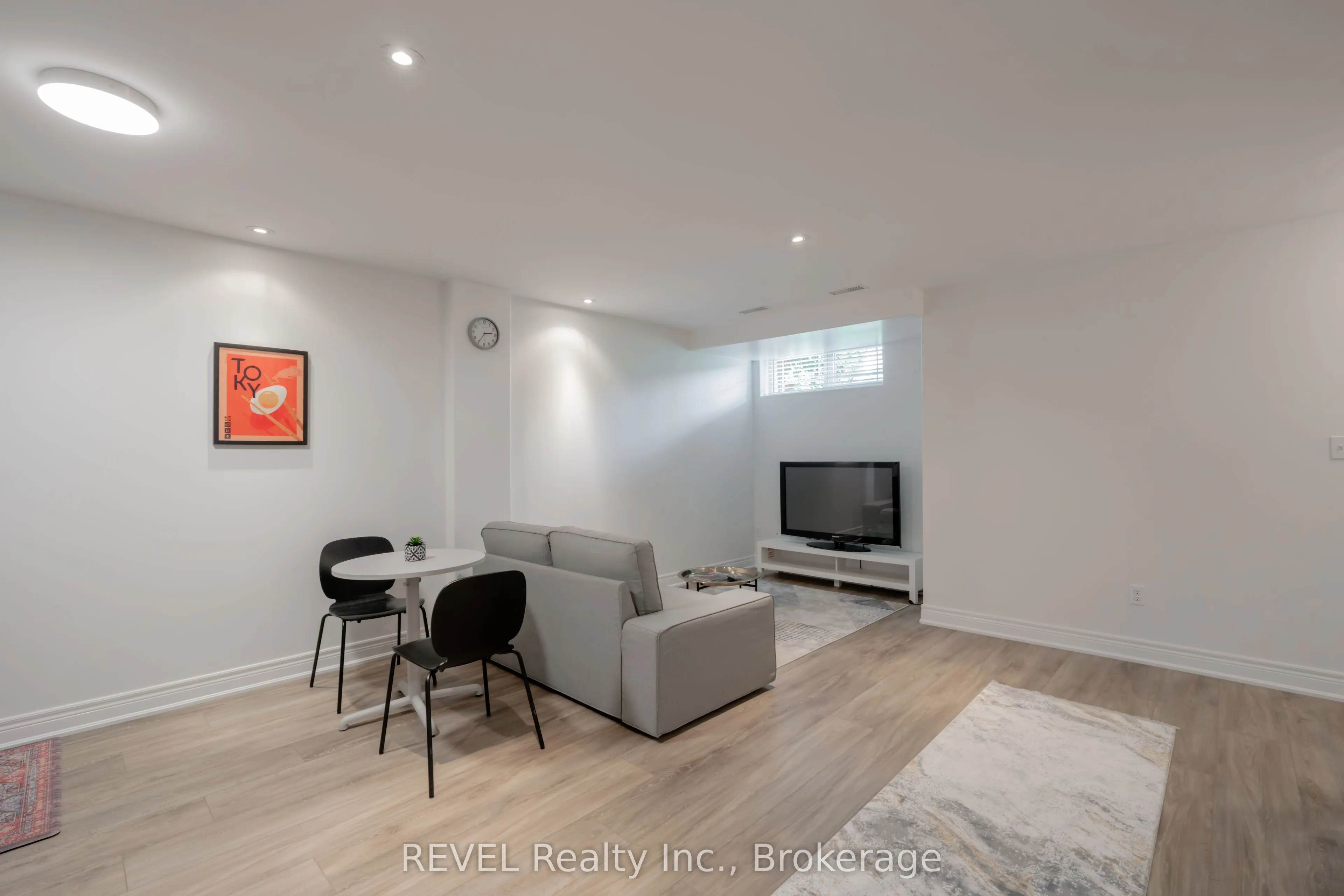 6045 Dunn Street, #104