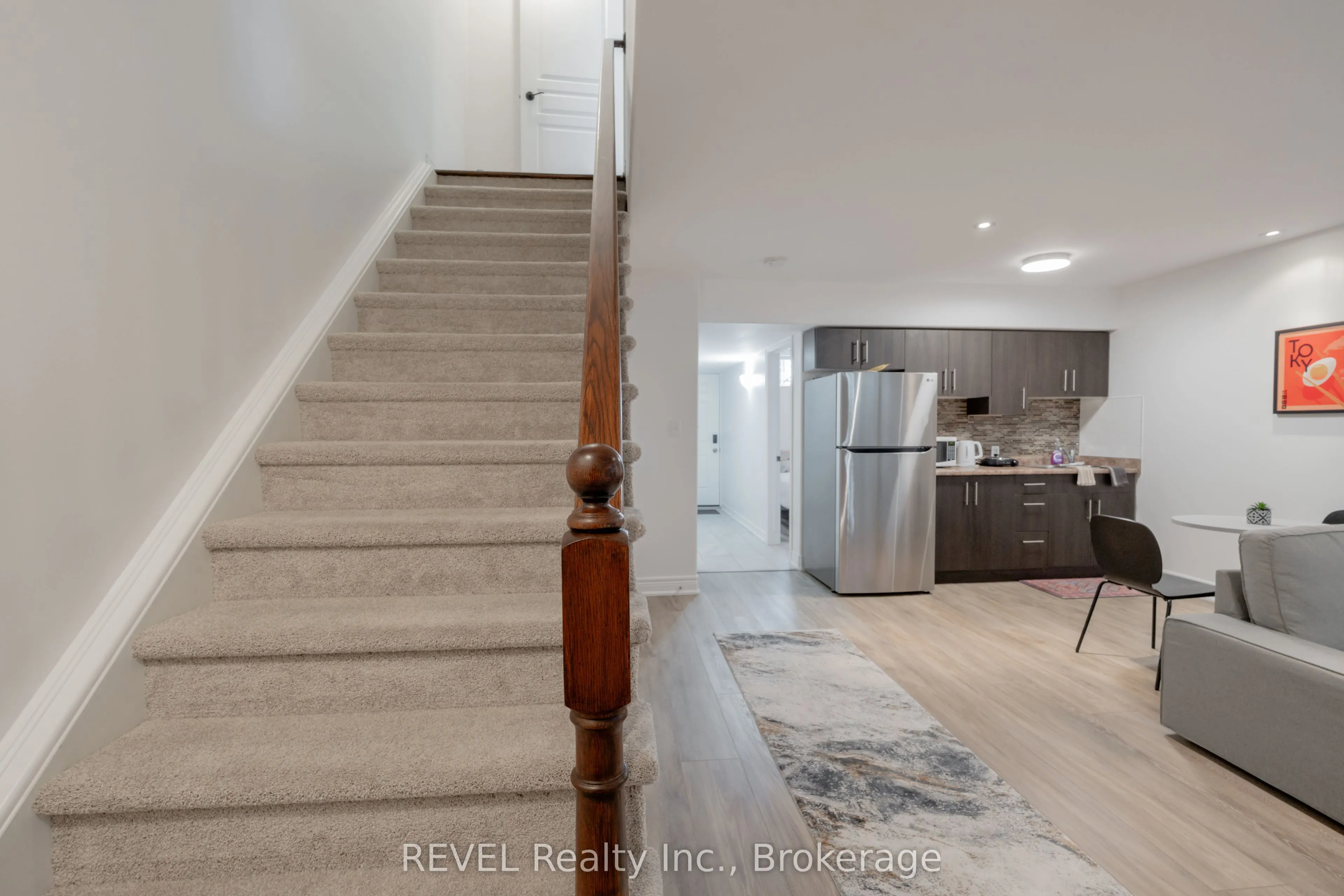 6045 Dunn Street, #104
