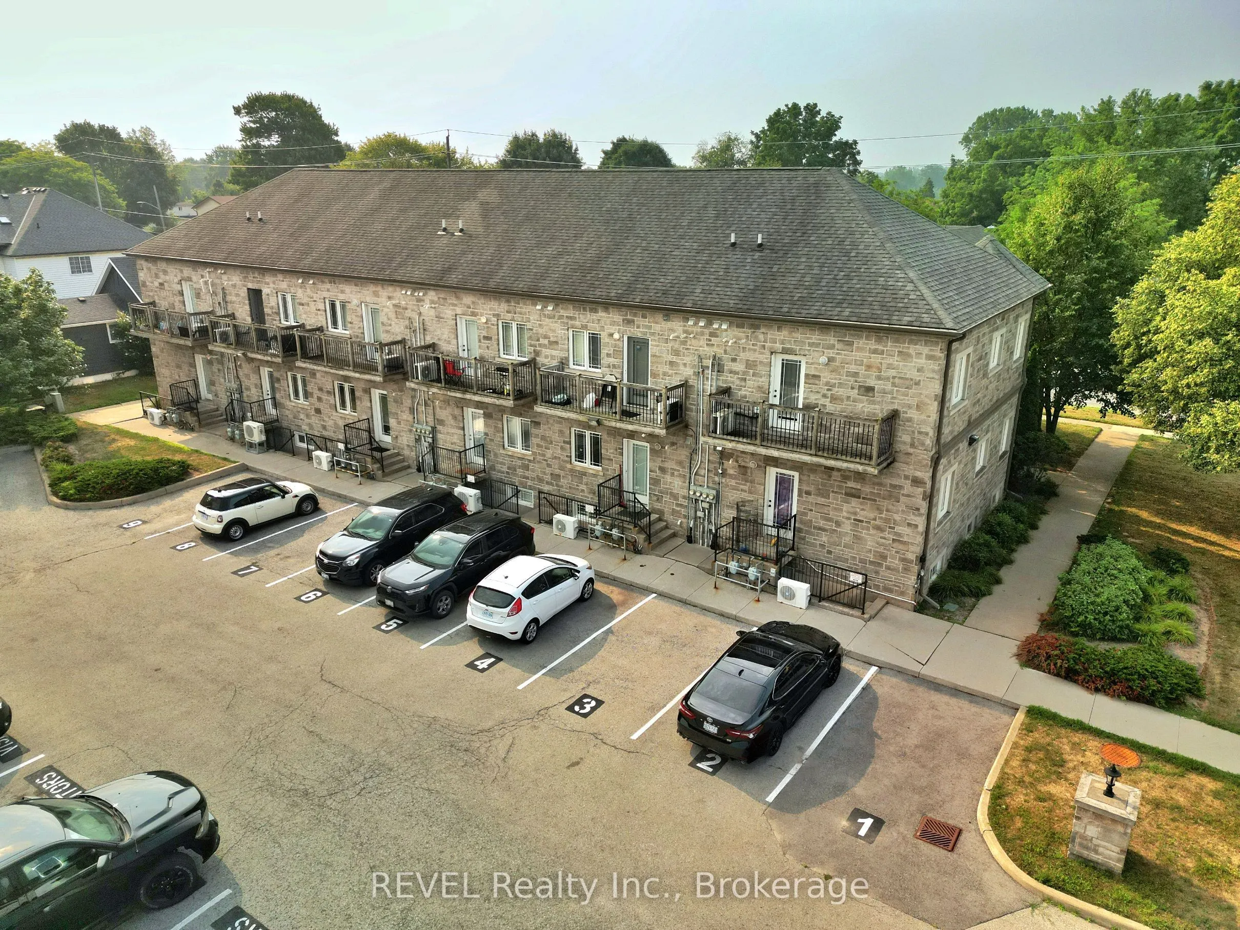 6045 Dunn Street, #104