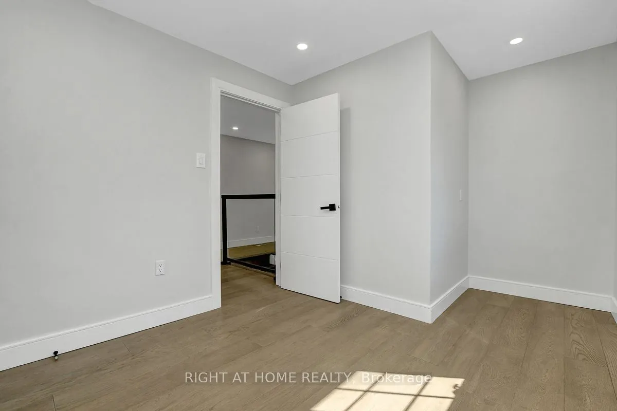 81 Canter Boulevard