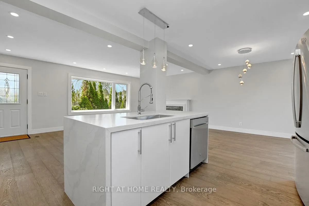 81 Canter Boulevard